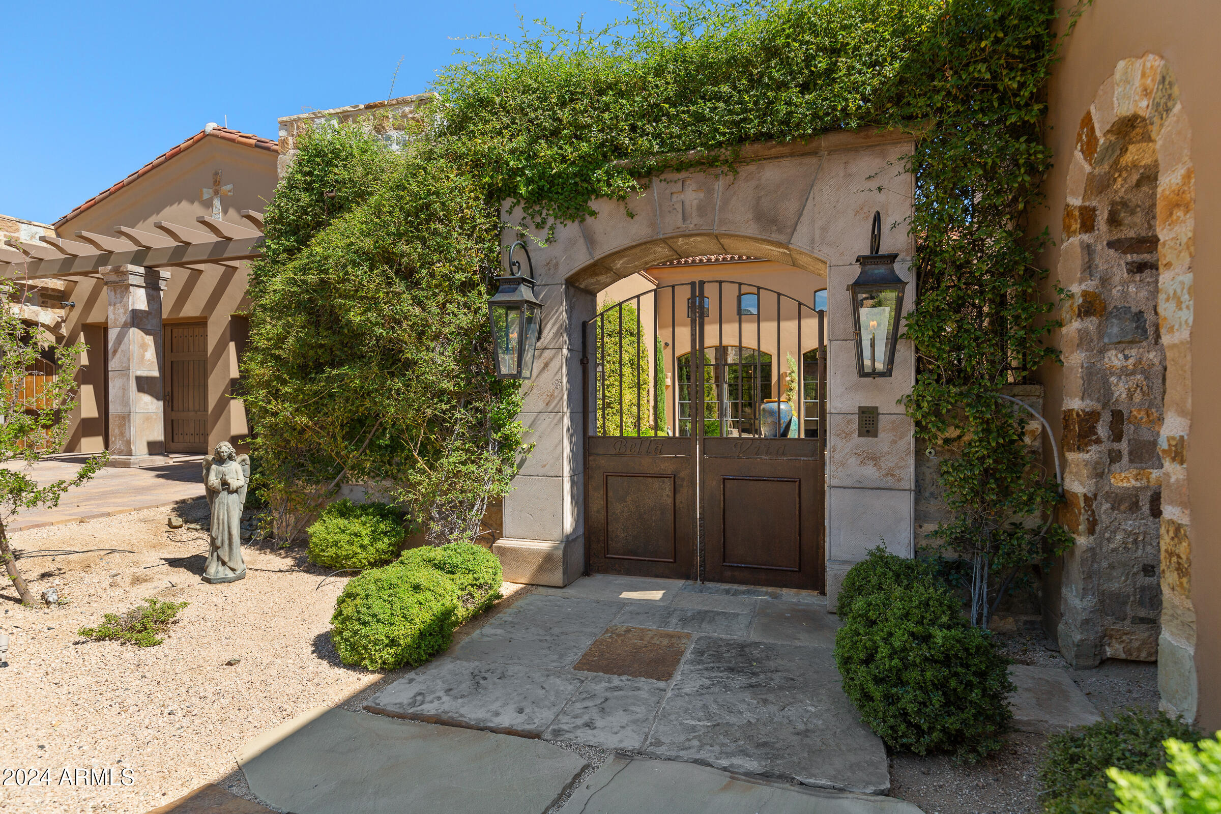 DESERT MOUNTAIN APACHE PEAK PART TWO-A - Residential