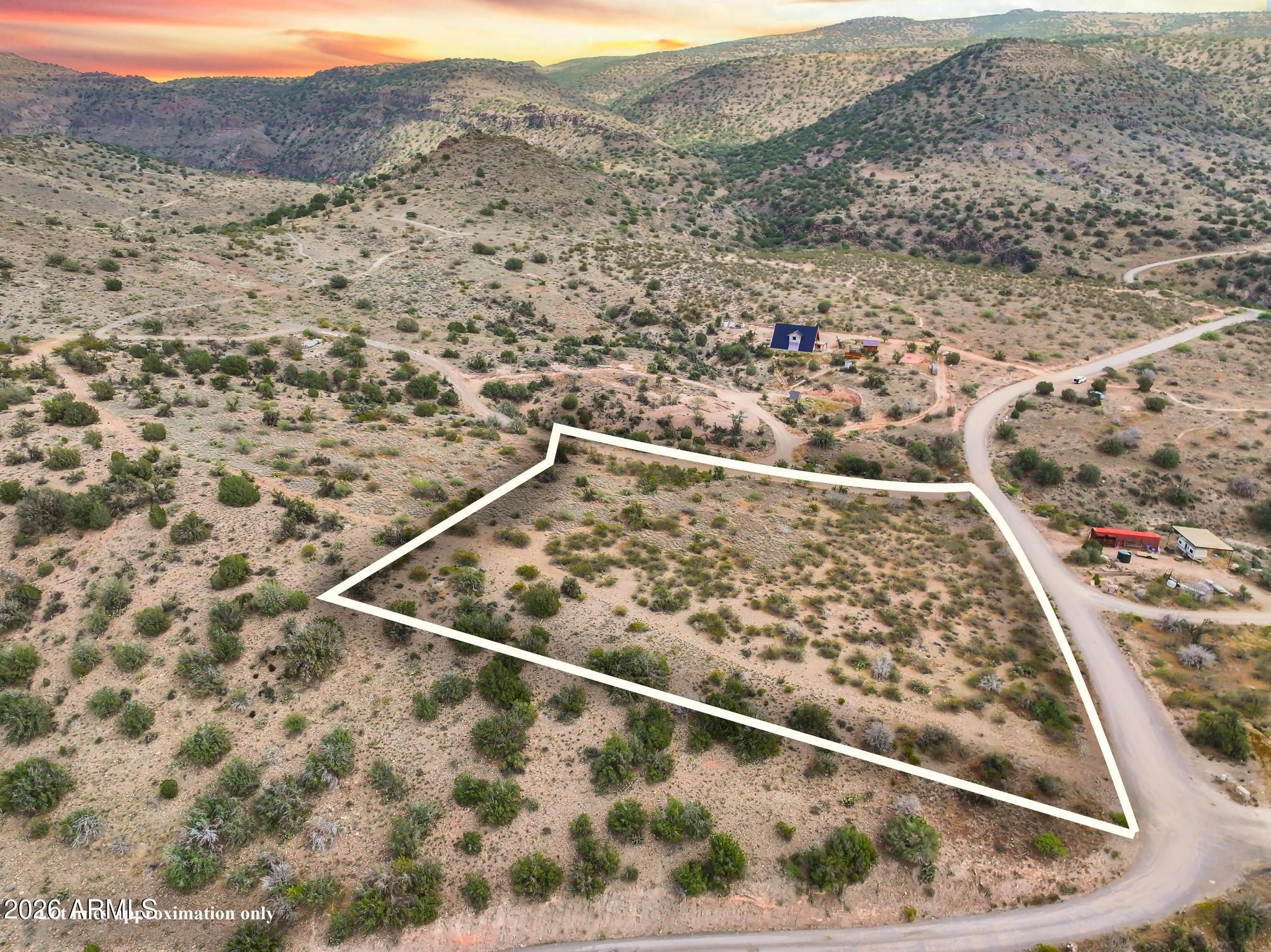 Under 5 Acres - Land