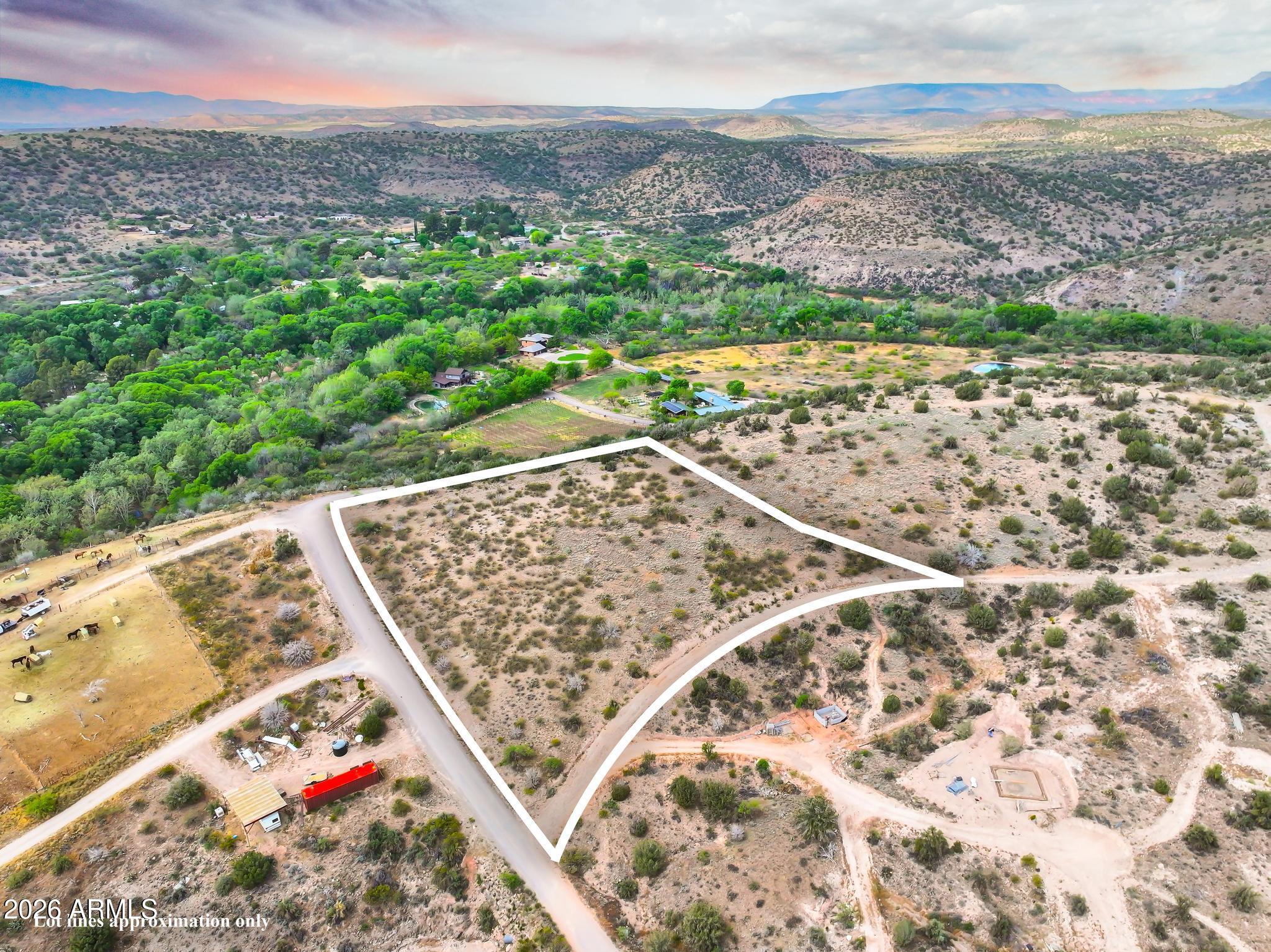 Under 5 Acres - Land
