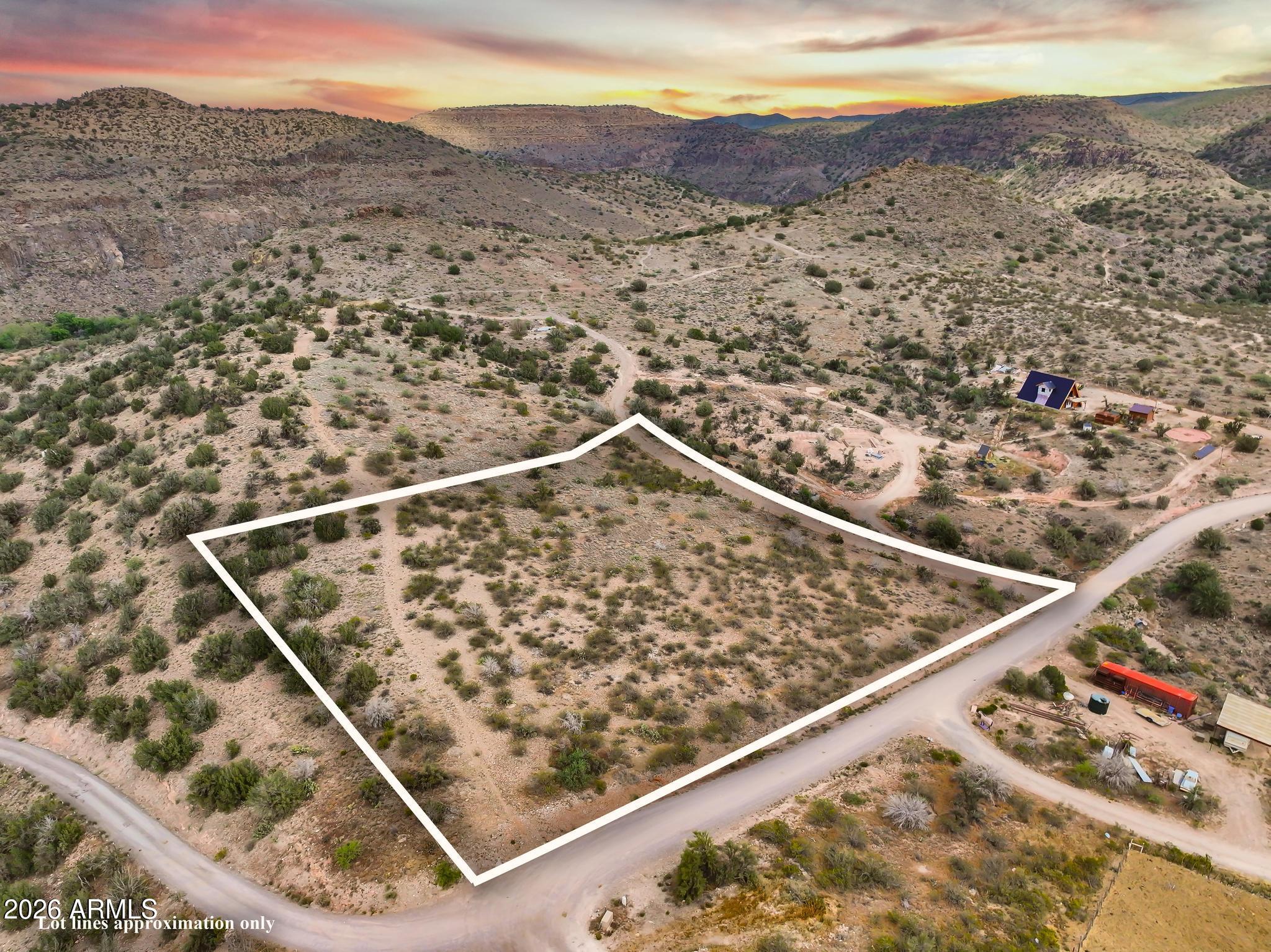 Under 5 Acres - Land