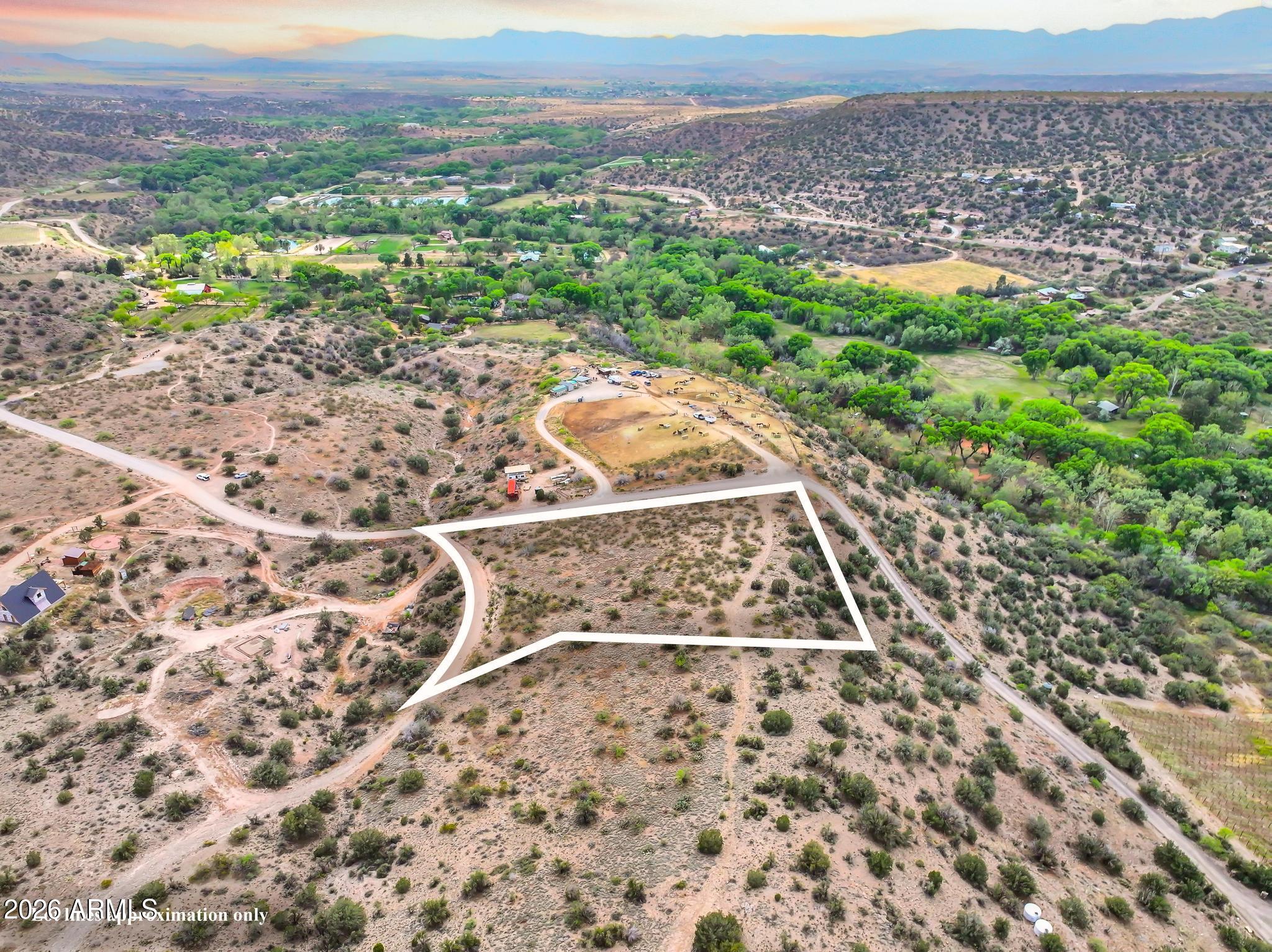 Under 5 Acres - Land