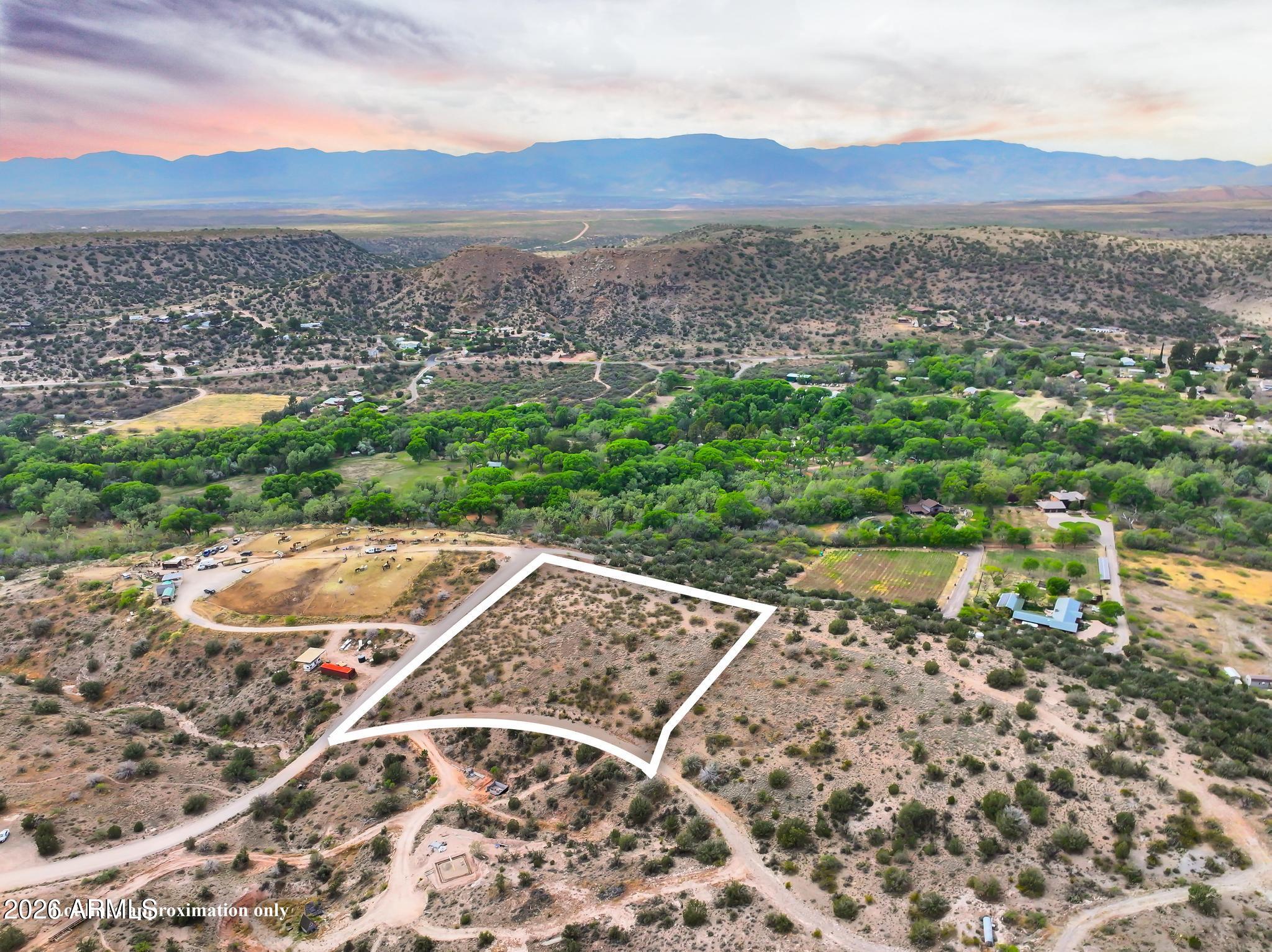 Under 5 Acres - Land