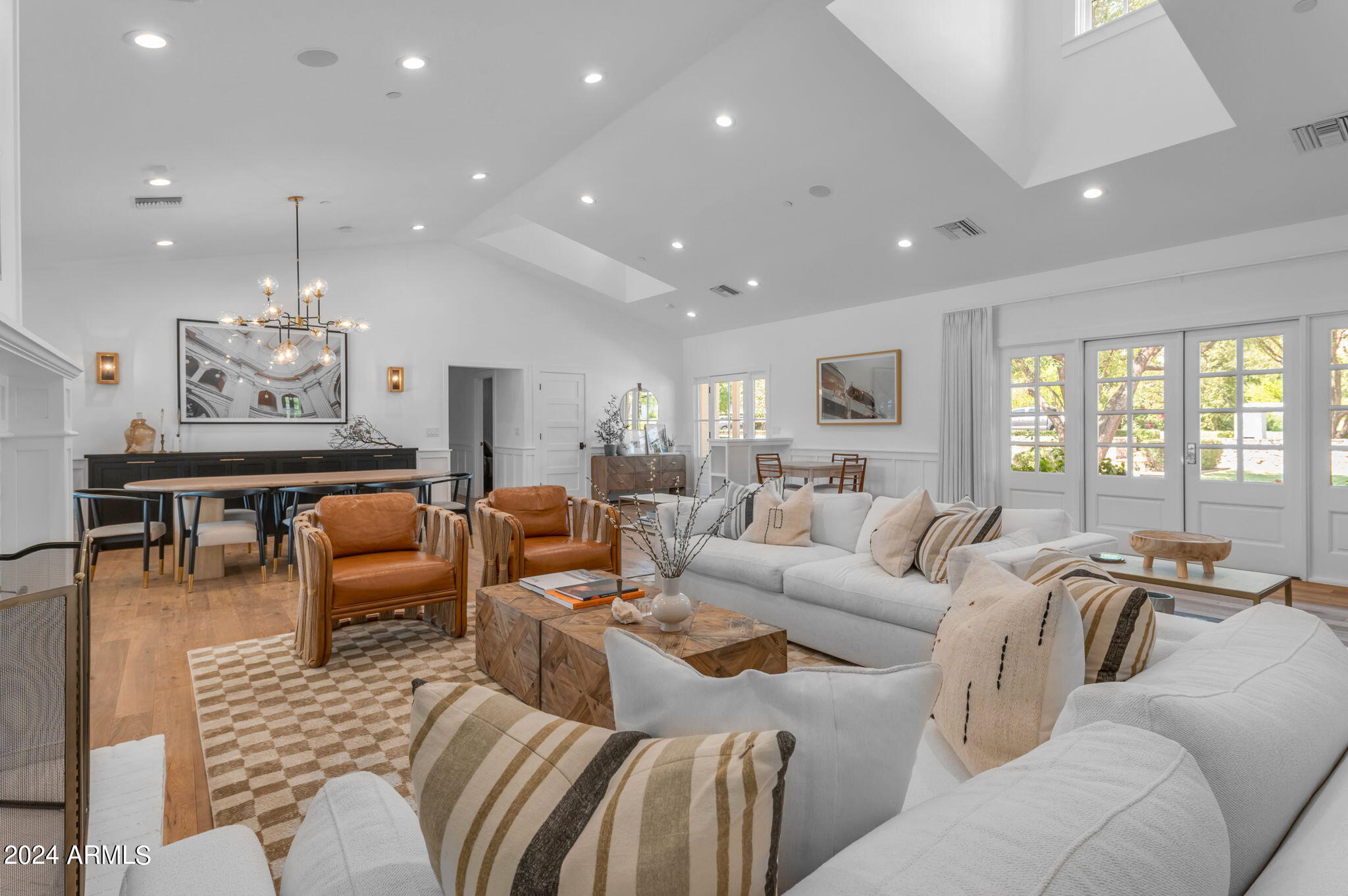 LAFAYETTE VILLA - Residential