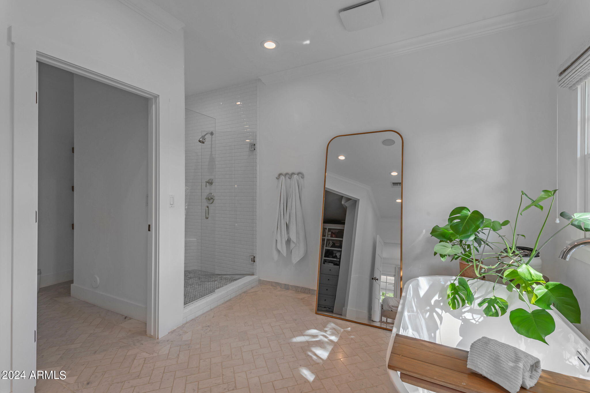 LAFAYETTE VILLA - Residential