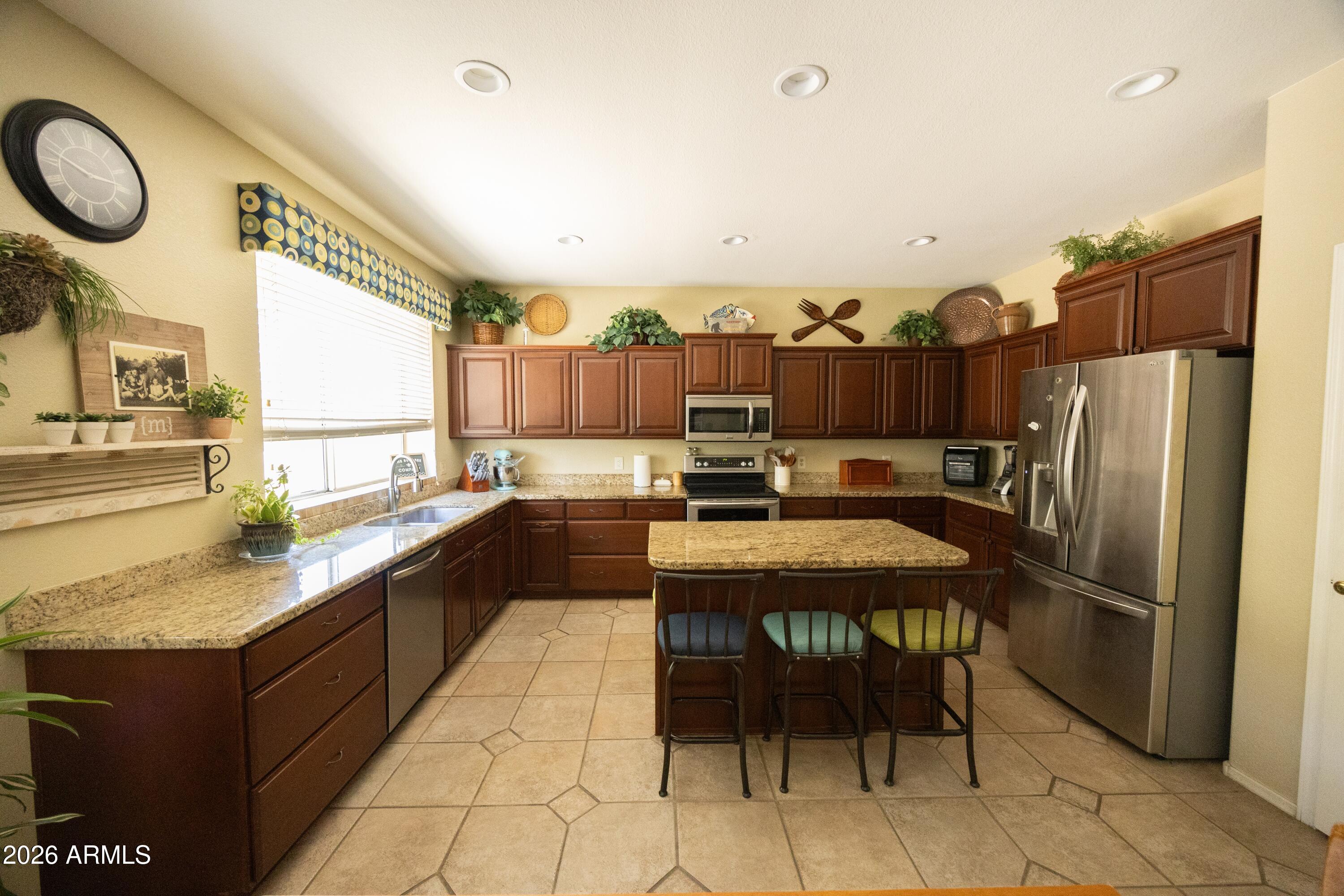 ARROWHEAD HEIGHTS - Residential