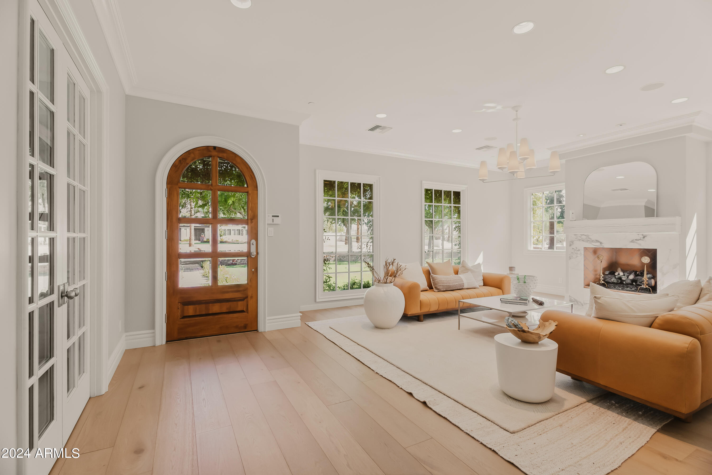 ARCADIA MANORS - Residential