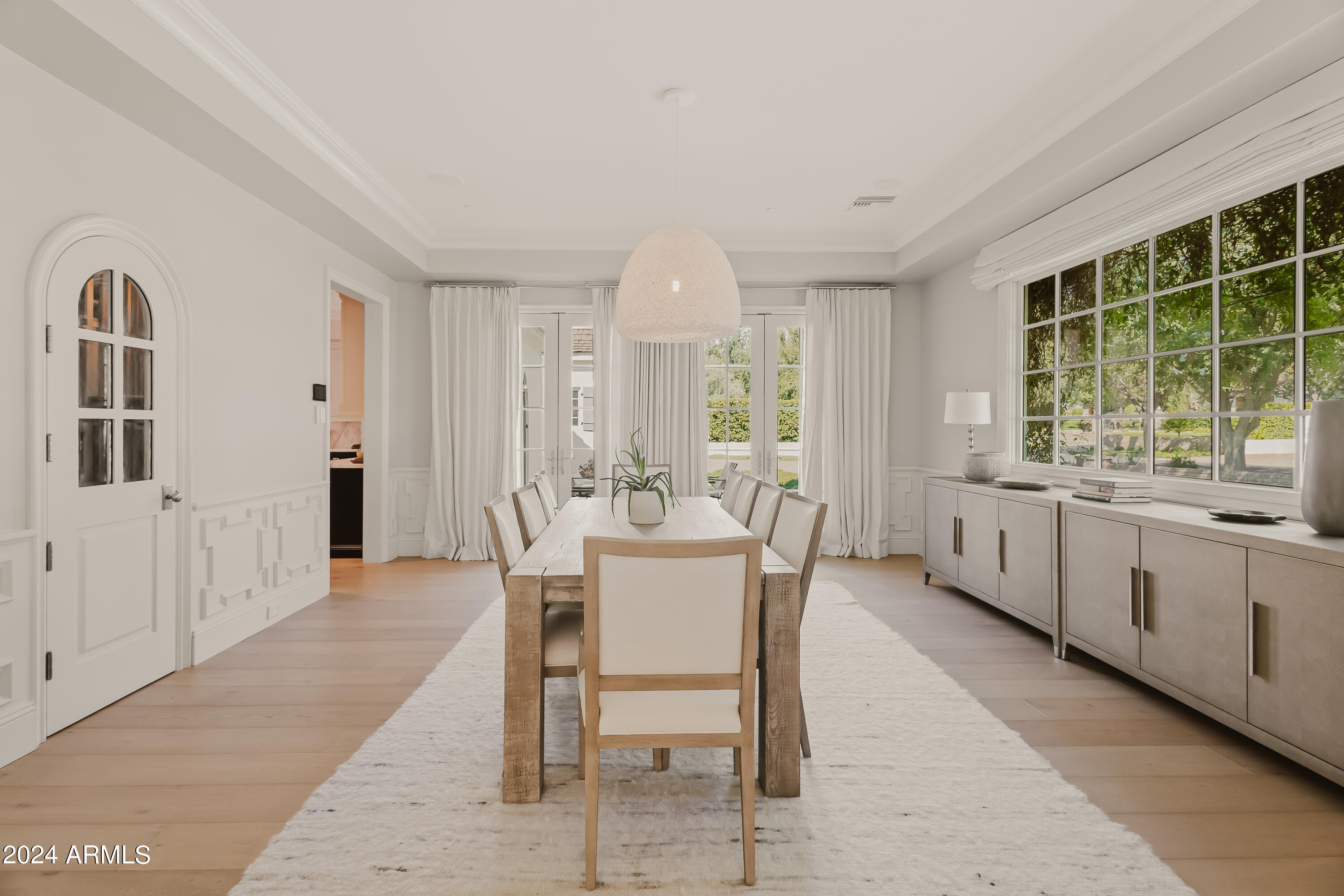 ARCADIA MANORS - Residential