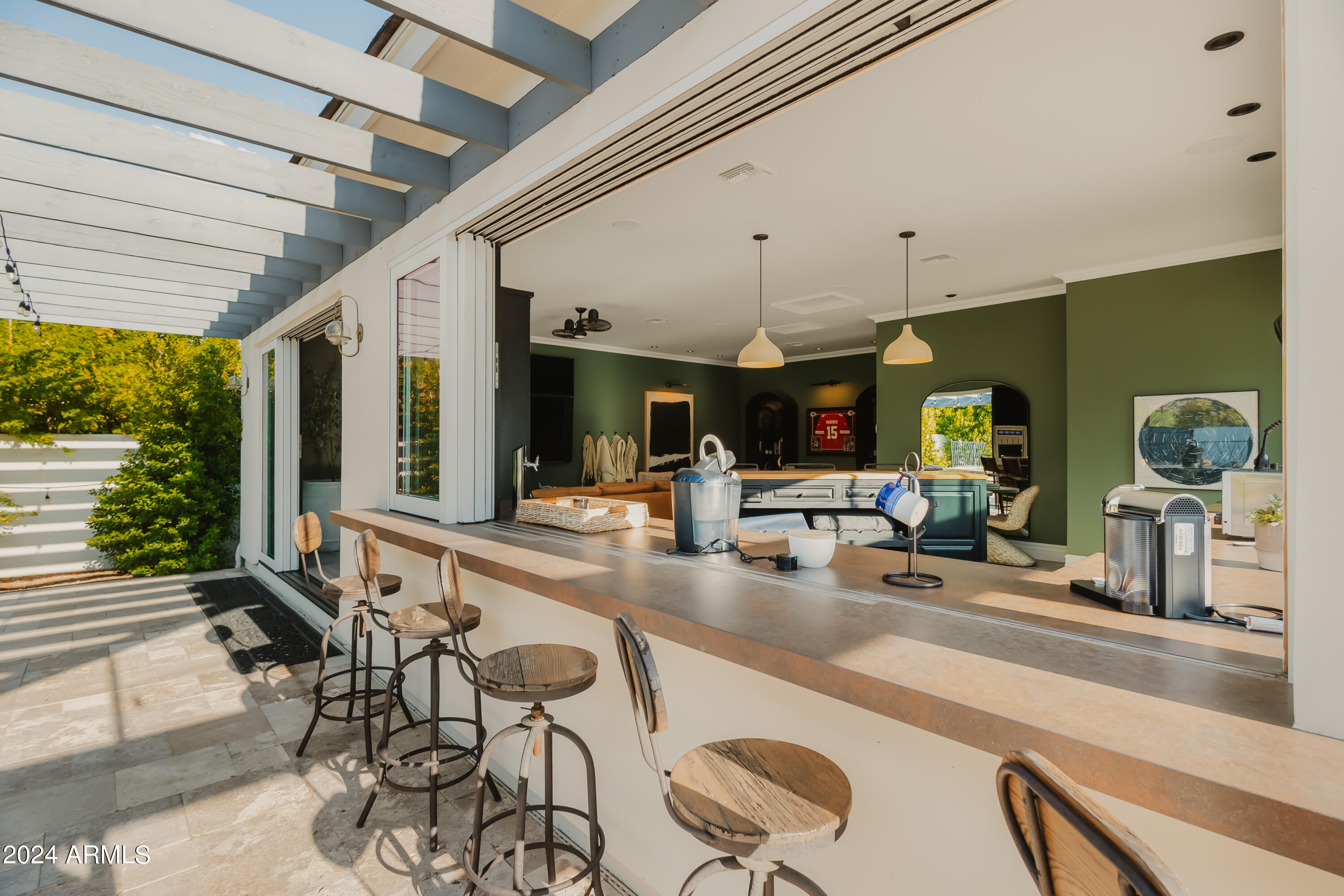 ARCADIA MANORS - Residential