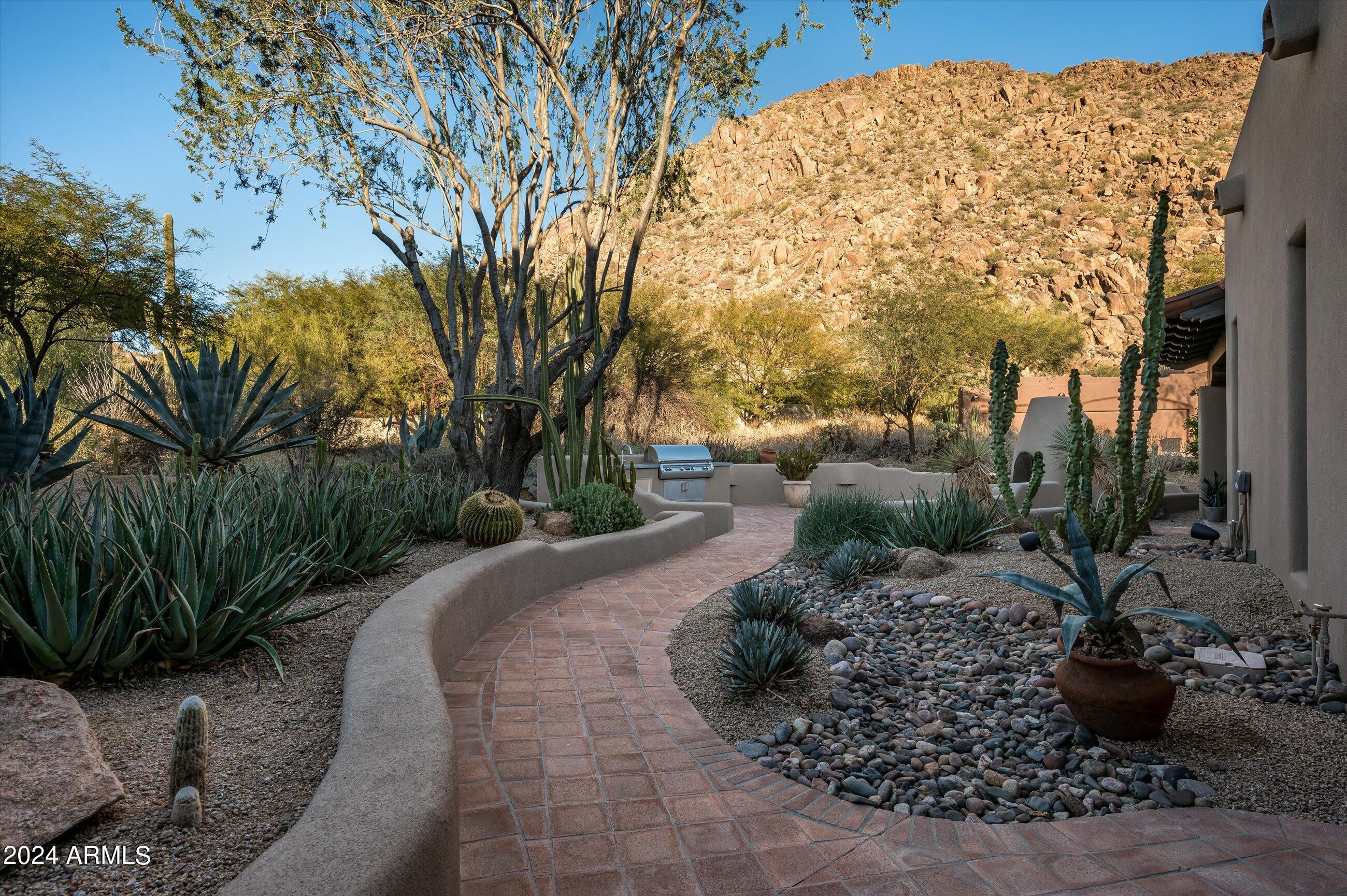 DESERT HIGHLANDS - Residential