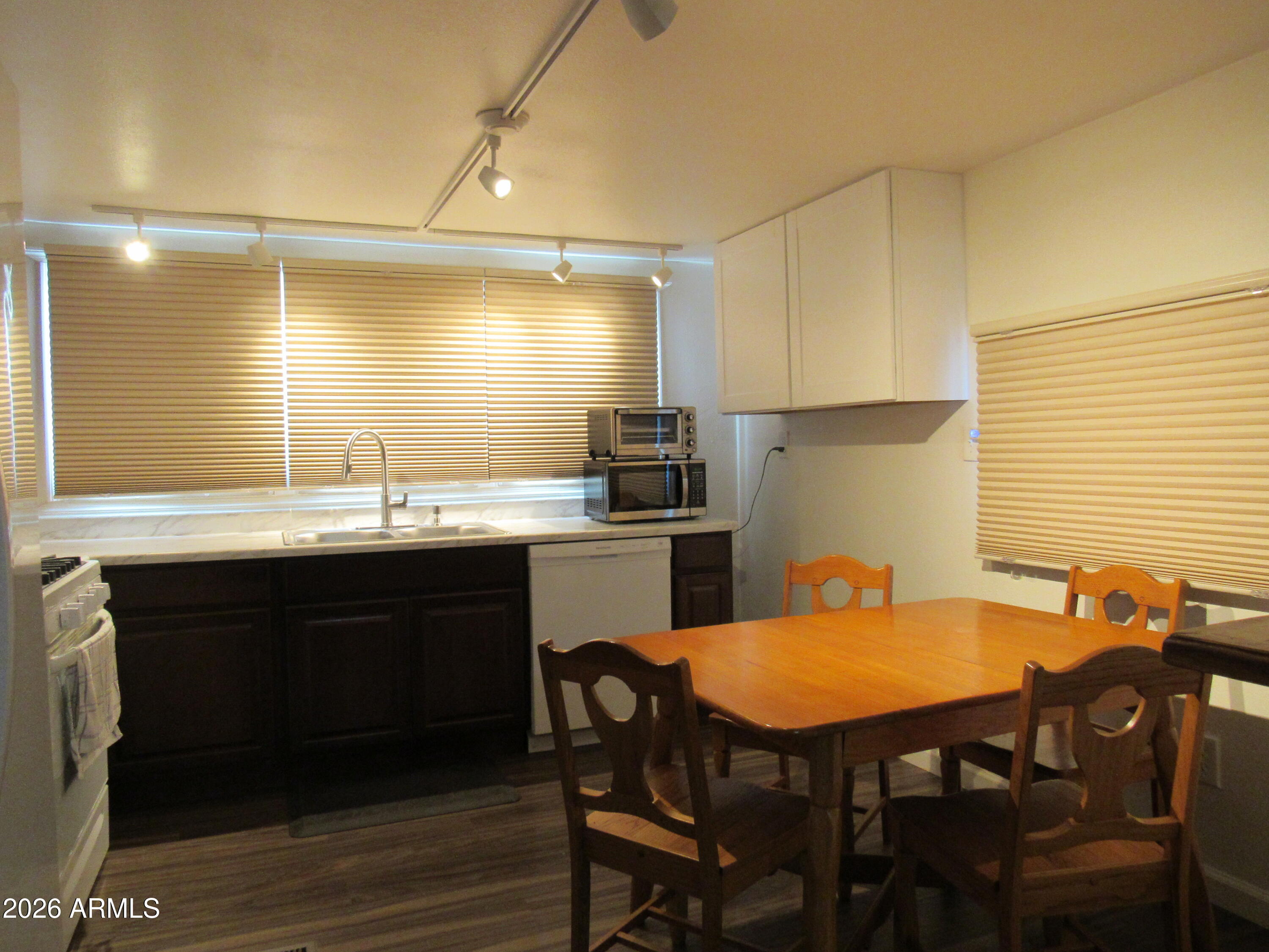 RINCON COUNTRY - Residential