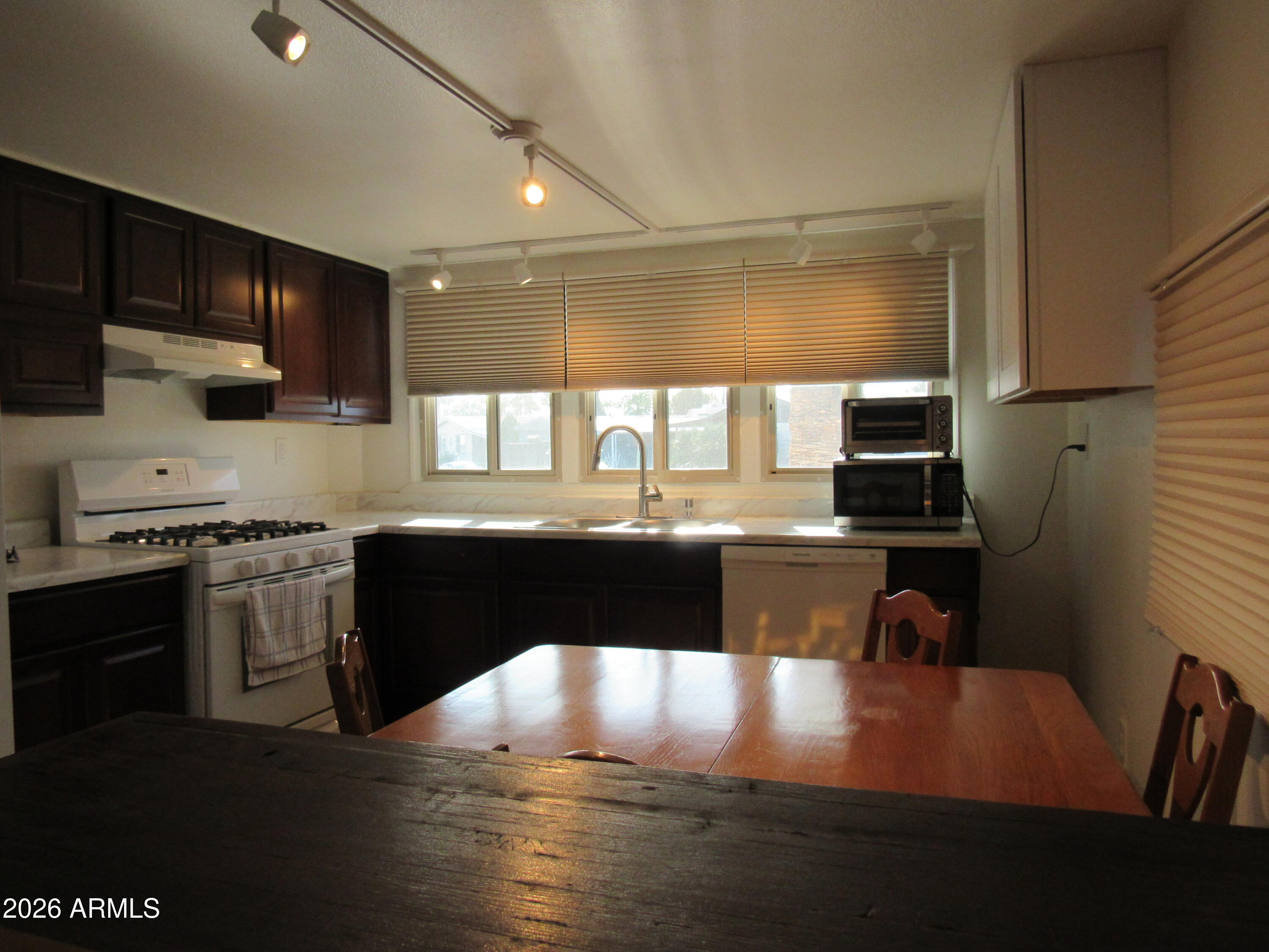 RINCON COUNTRY - Residential