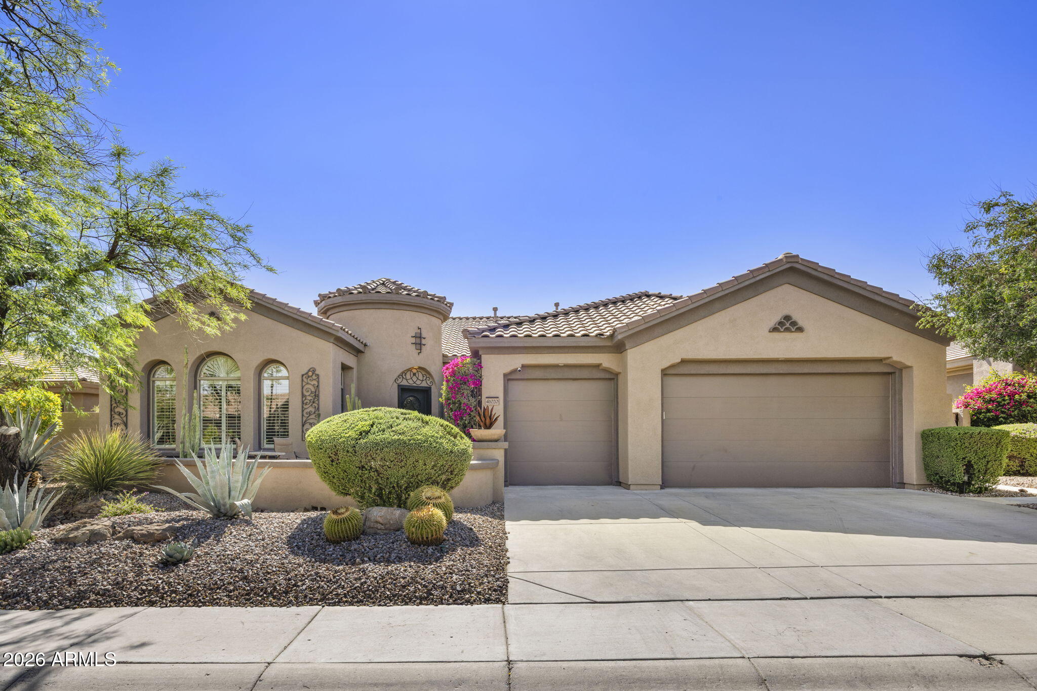 ANTHEM COUNTRY CLUB - Residential