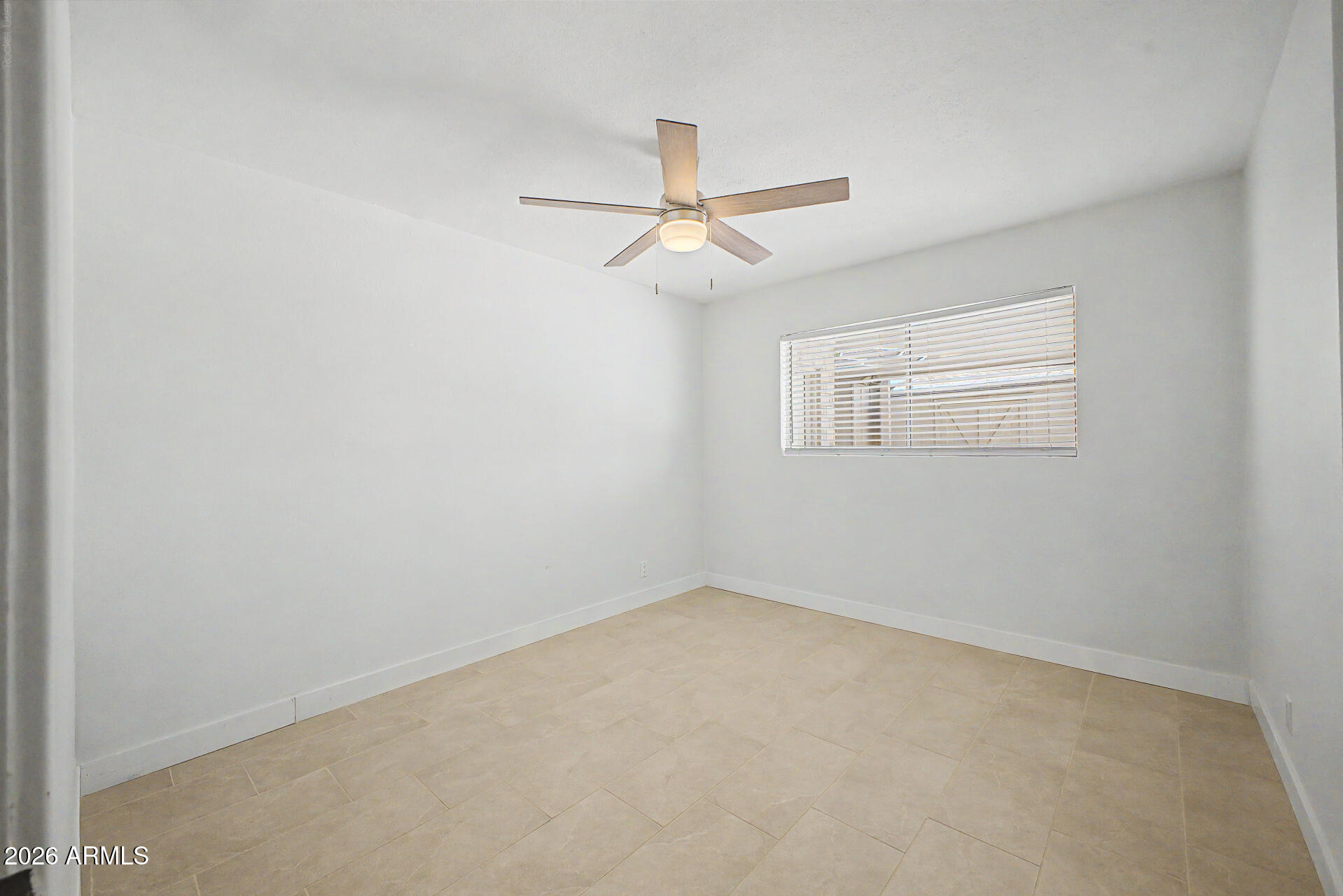 SCOTTSDALE ESTATES 9 LTS 1014-1183 INCL & TR A - Residential