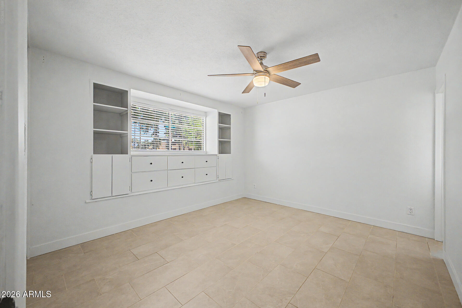 SCOTTSDALE ESTATES 9 LTS 1014-1183 INCL & TR A - Residential