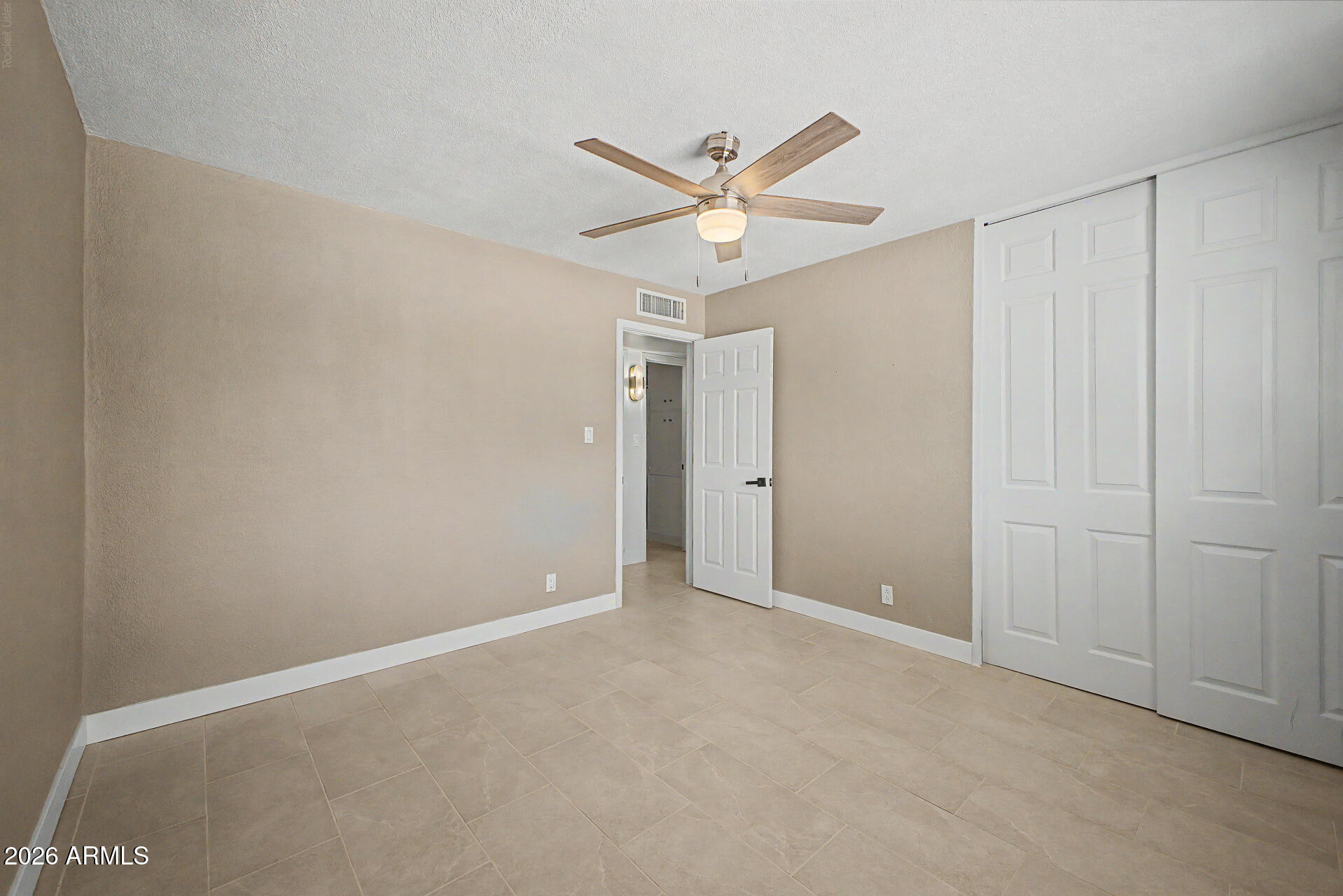 SCOTTSDALE ESTATES 9 LTS 1014-1183 INCL & TR A - Residential