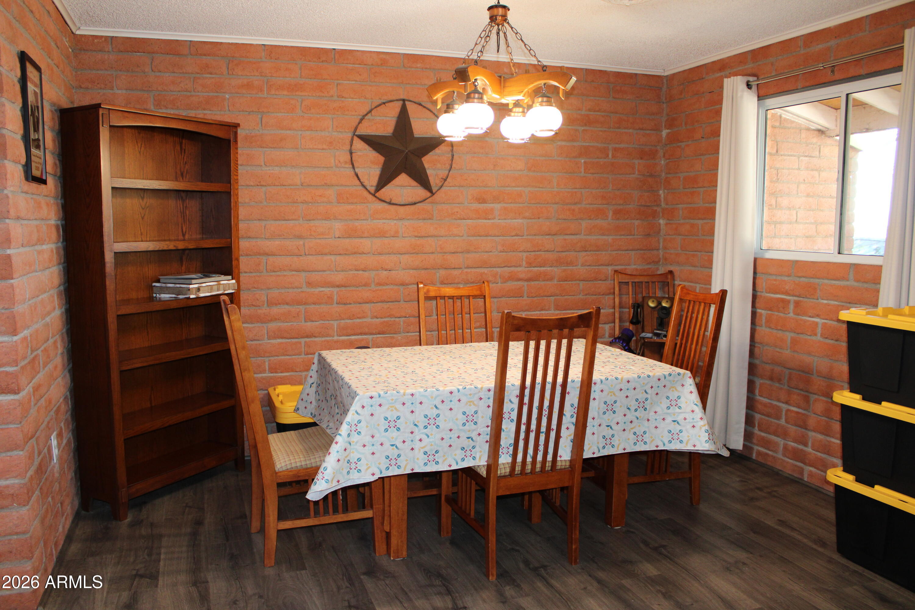 S2n2nene Sec 12 23 25 10.00Ac - Residential