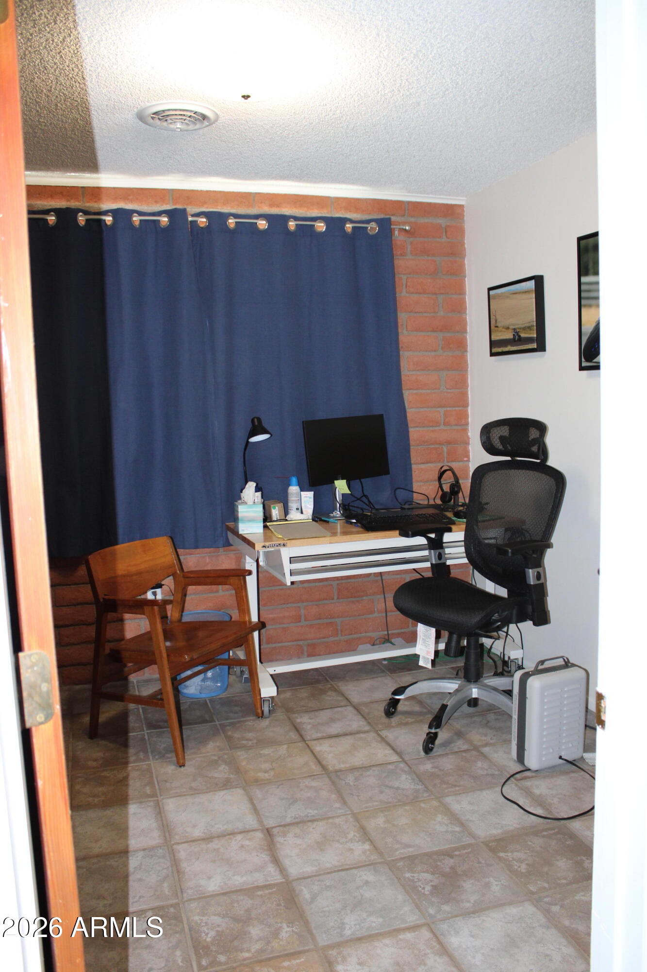 S2n2nene Sec 12 23 25 10.00Ac - Residential