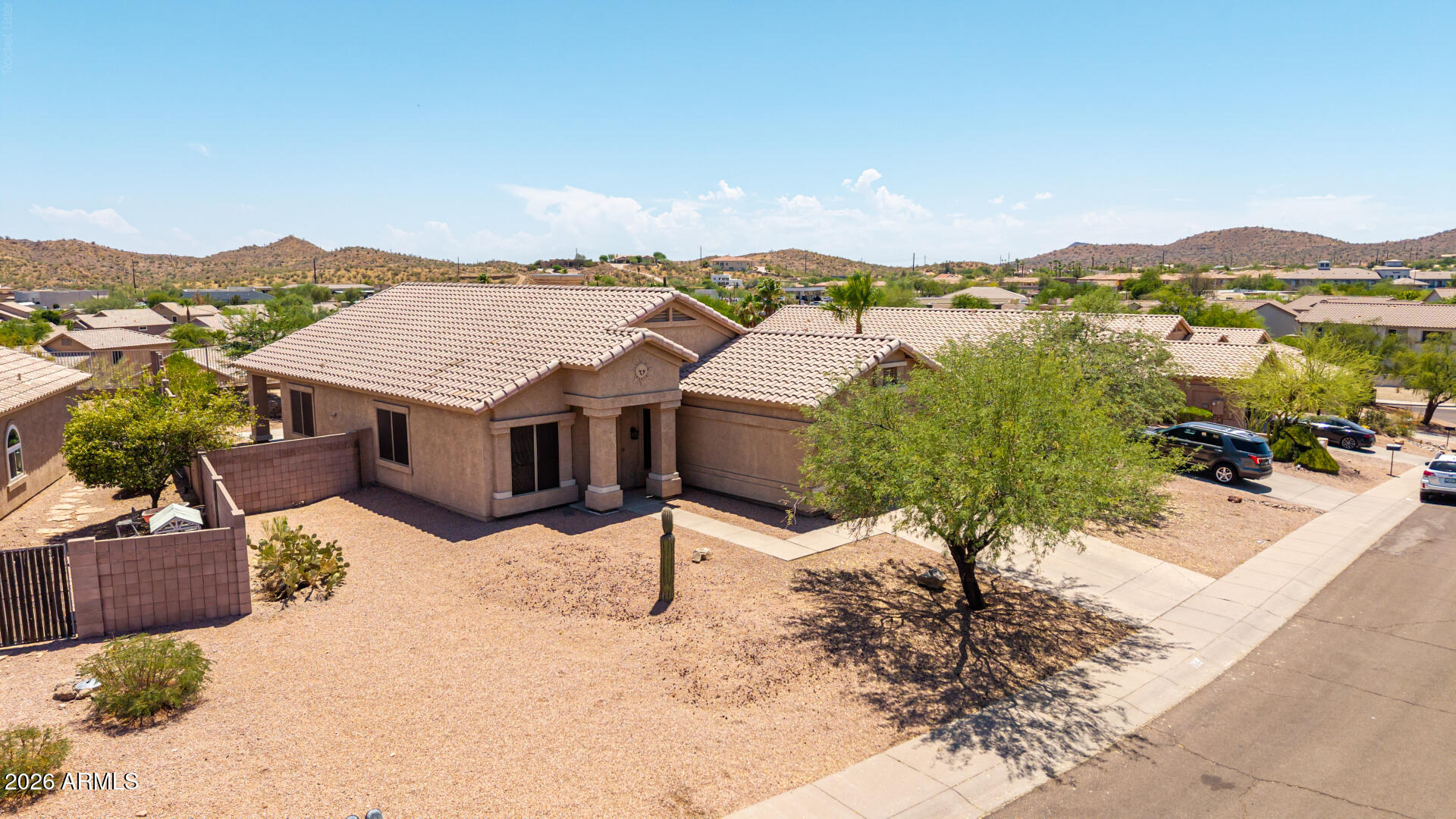 SUNRISE POINT - Residential