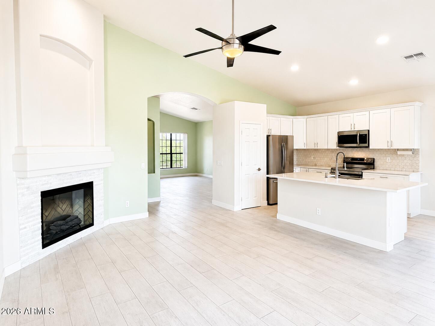 SUNRISE POINT - Residential