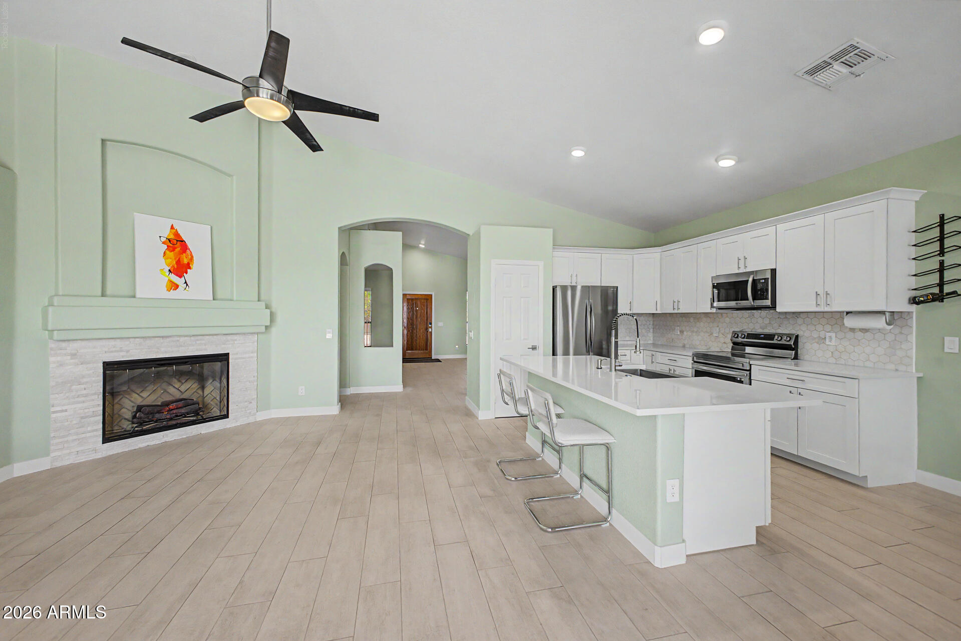 SUNRISE POINT - Residential