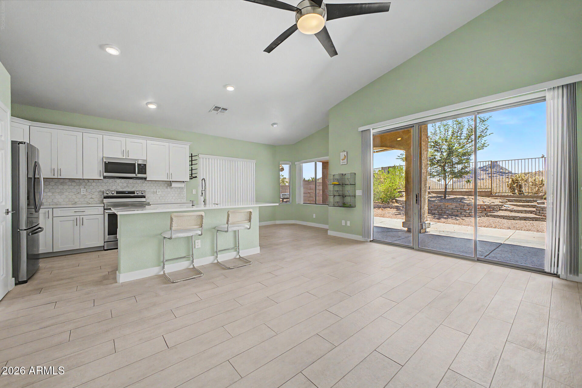SUNRISE POINT - Residential