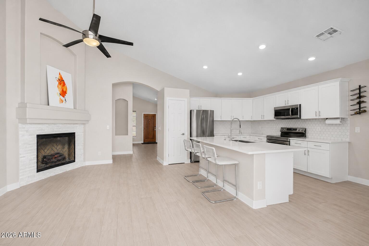 SUNRISE POINT - Residential