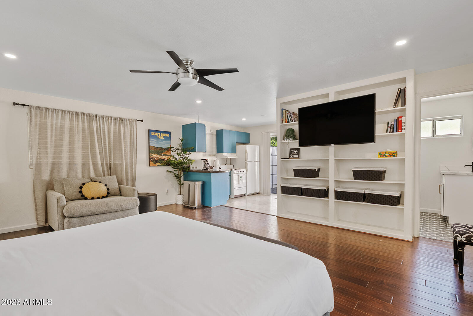 RANCHO VISTA - Residential