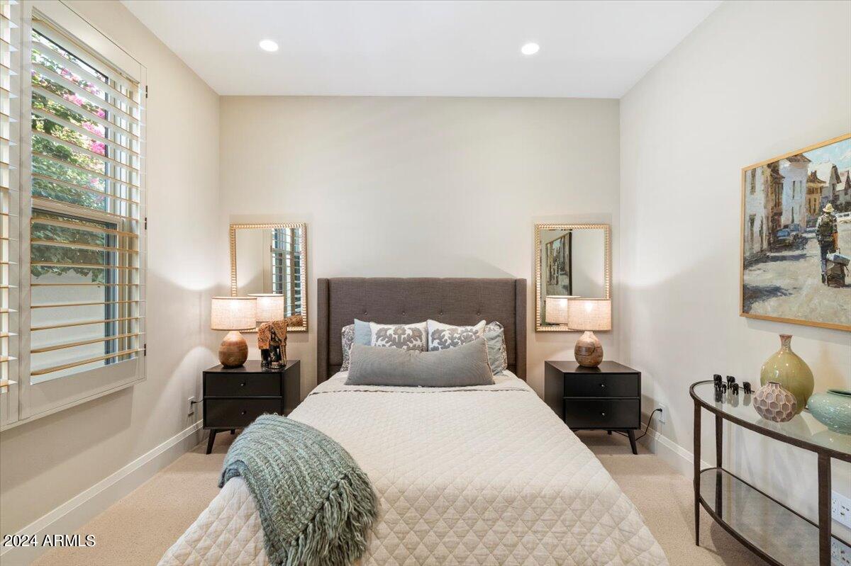 VILLAS AT MOUNTAIN SHADOWS 2 AMD - Residential