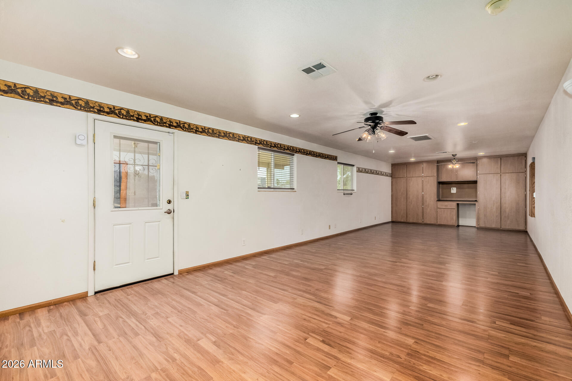 APACHE VILLA TWO - Residential