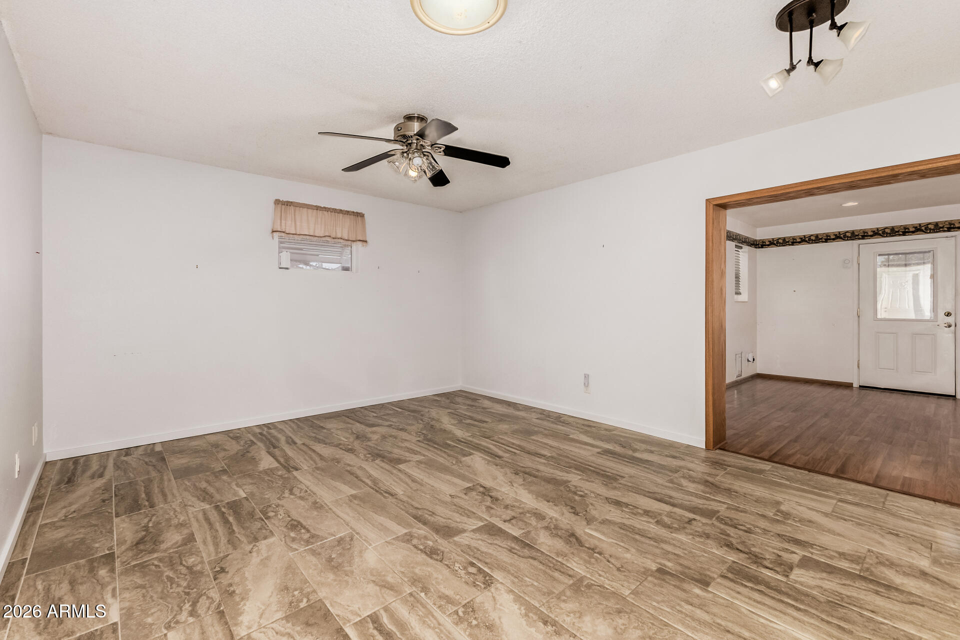APACHE VILLA TWO - Residential