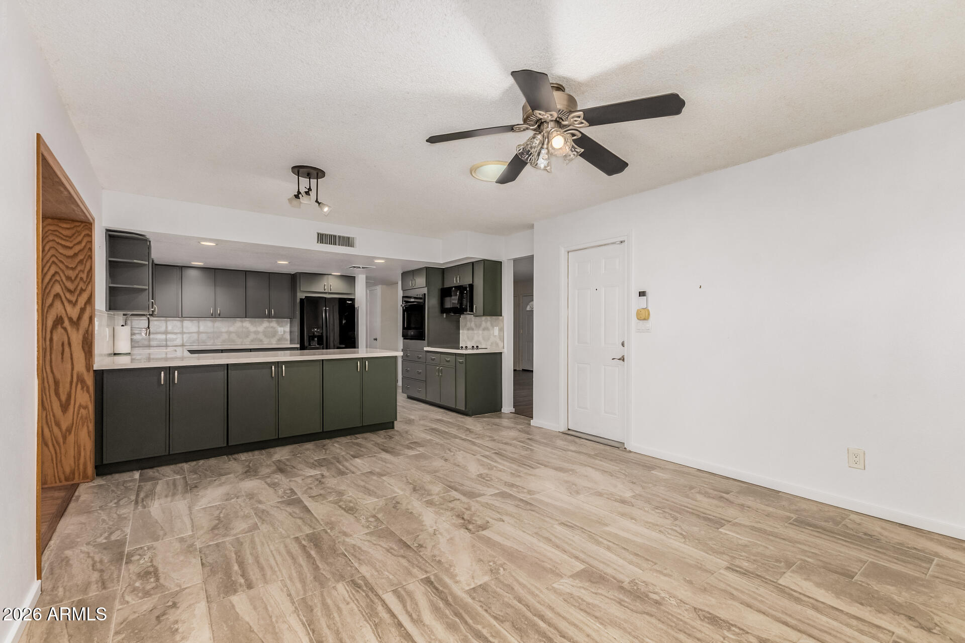 APACHE VILLA TWO - Residential