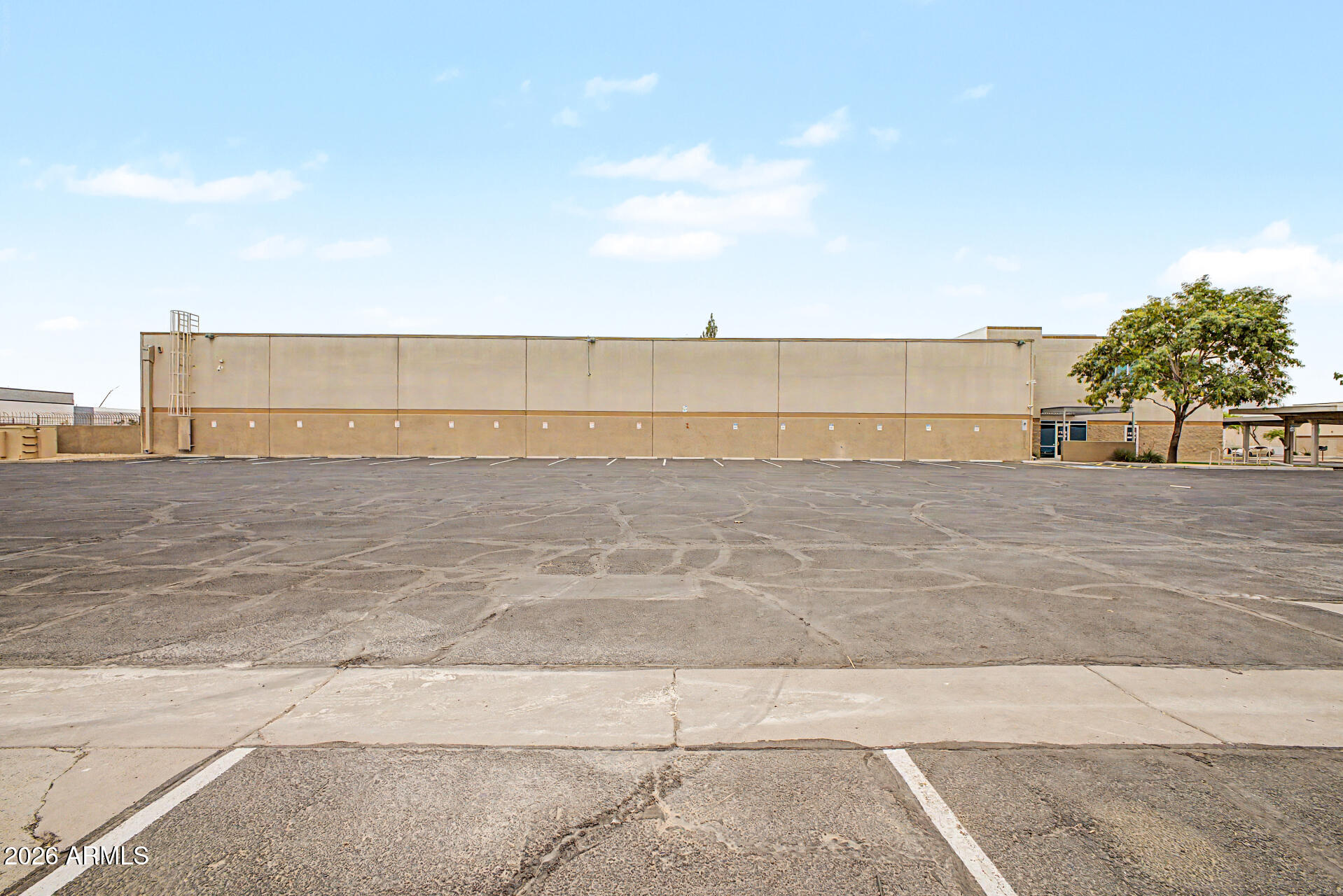 PAPAGO INDUSTRIAL DISTRICT - Commercial Lease