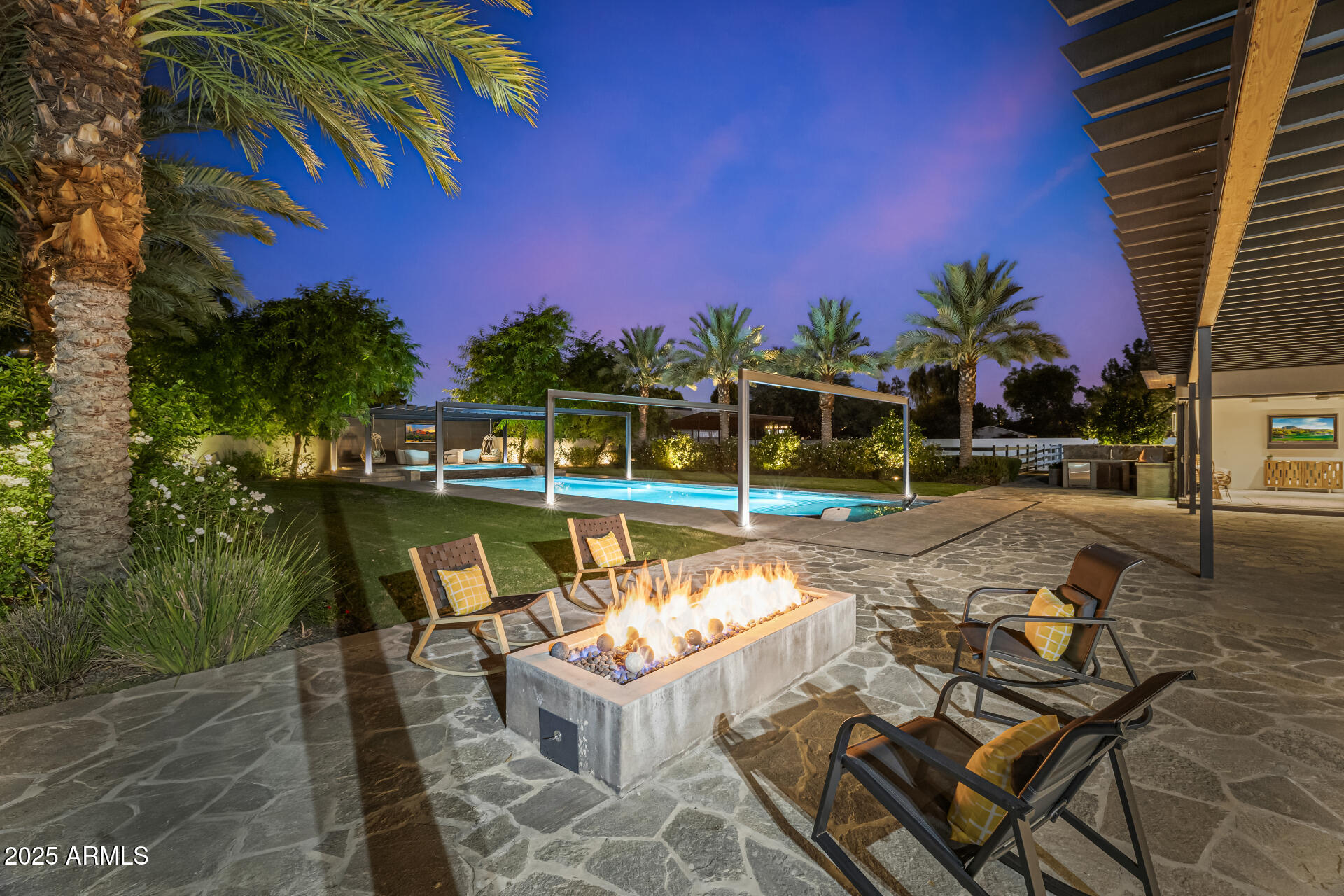 PARADISE VALLEY FARMS - Residential