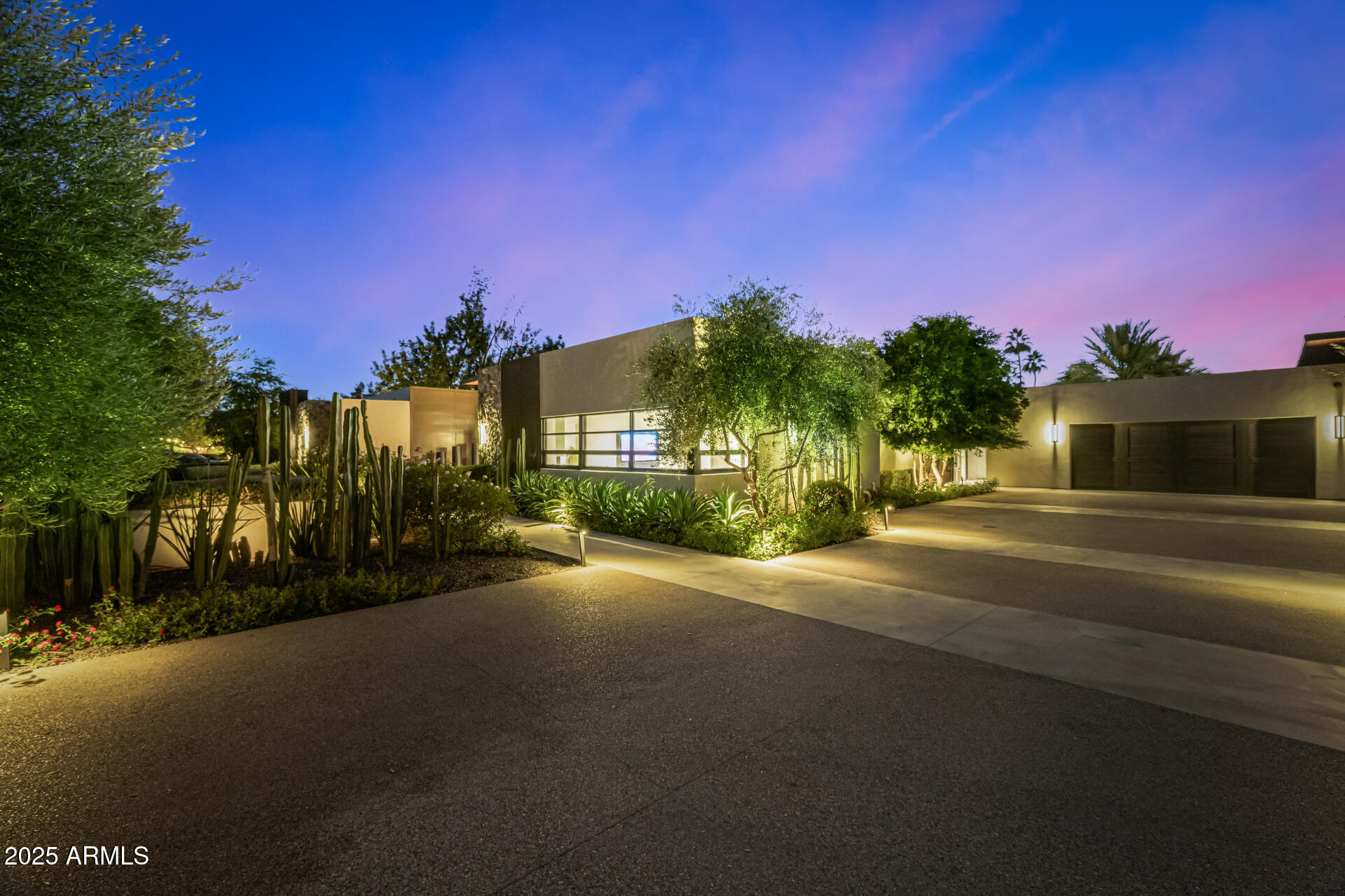 PARADISE VALLEY FARMS - Residential