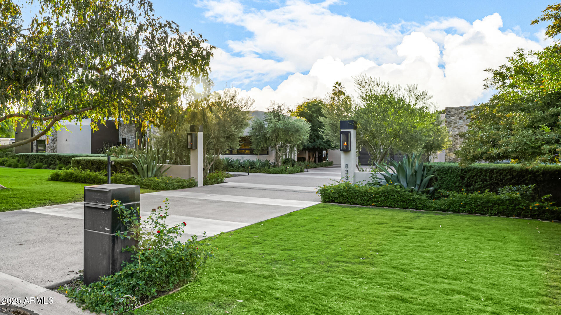 PARADISE VALLEY FARMS - Residential