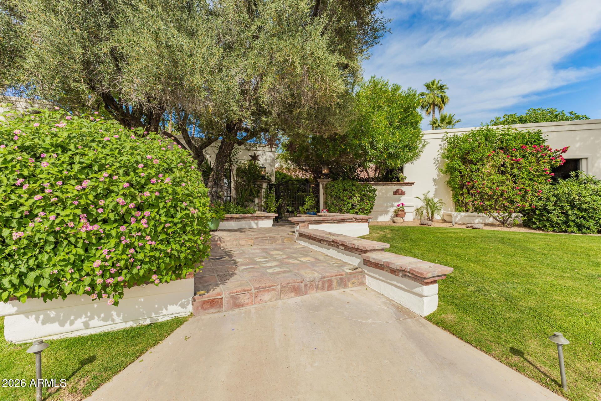 VISTA DEL LAGO LOT 1-49 TR A&B - Residential