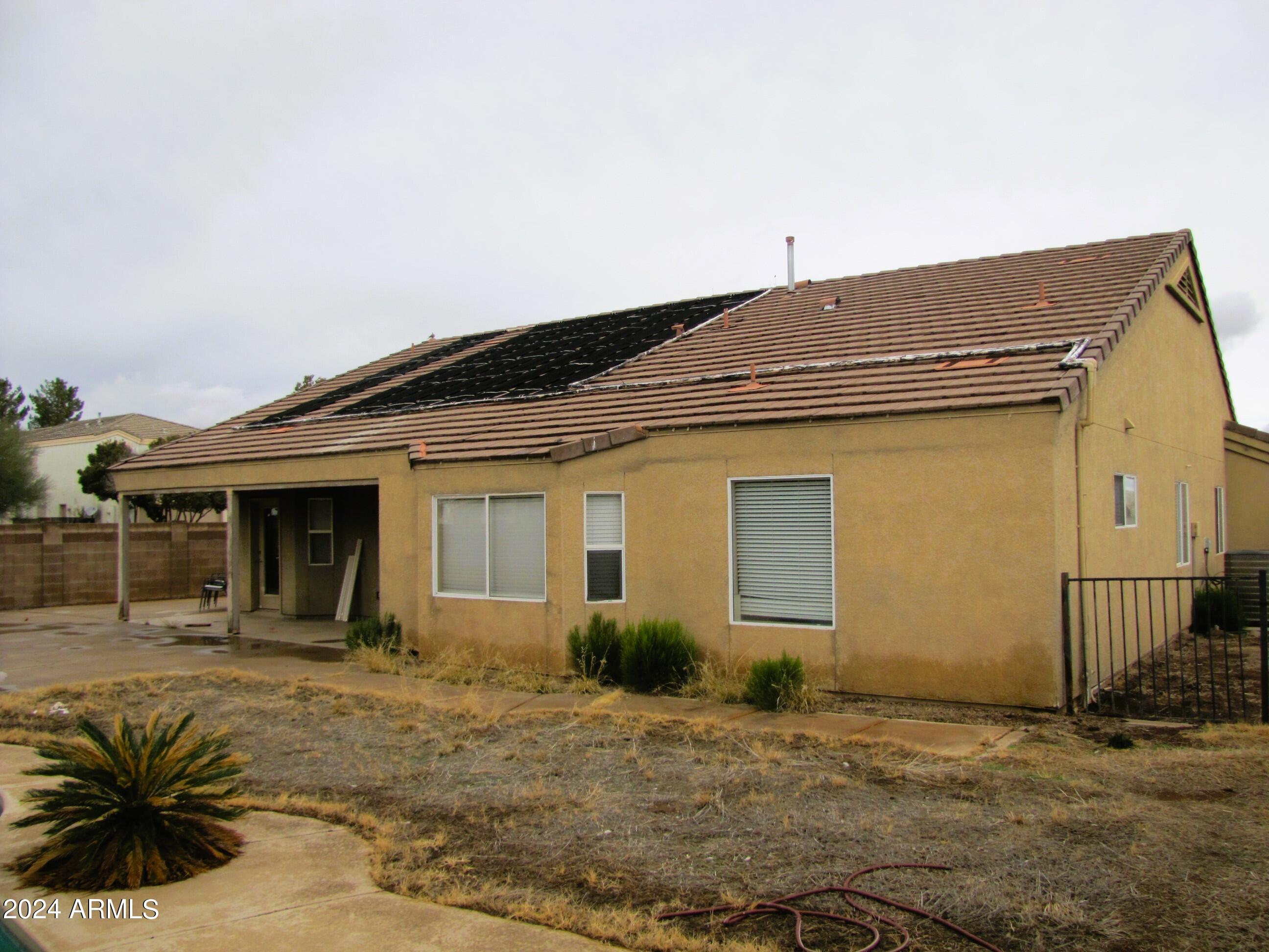 COUNTRY CLUB VILLAGE - Residential Lease