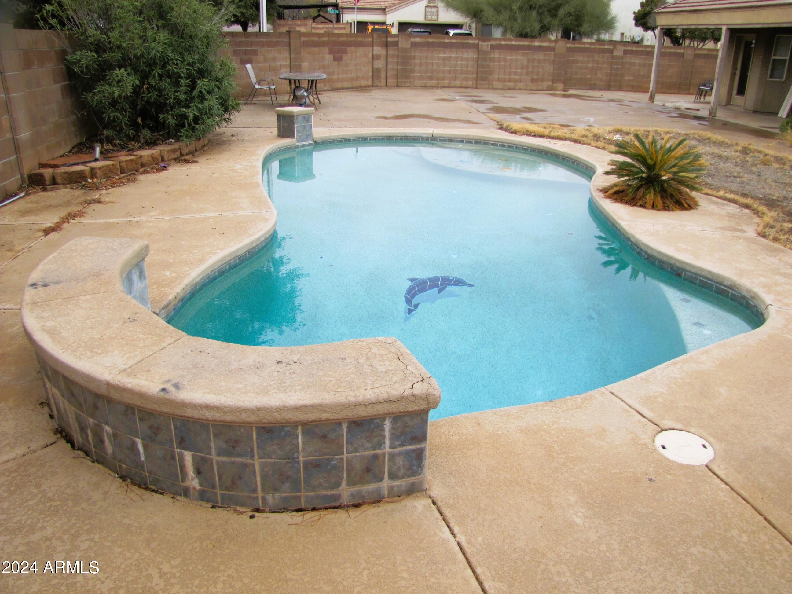 COUNTRY CLUB VILLAGE - Residential Lease
