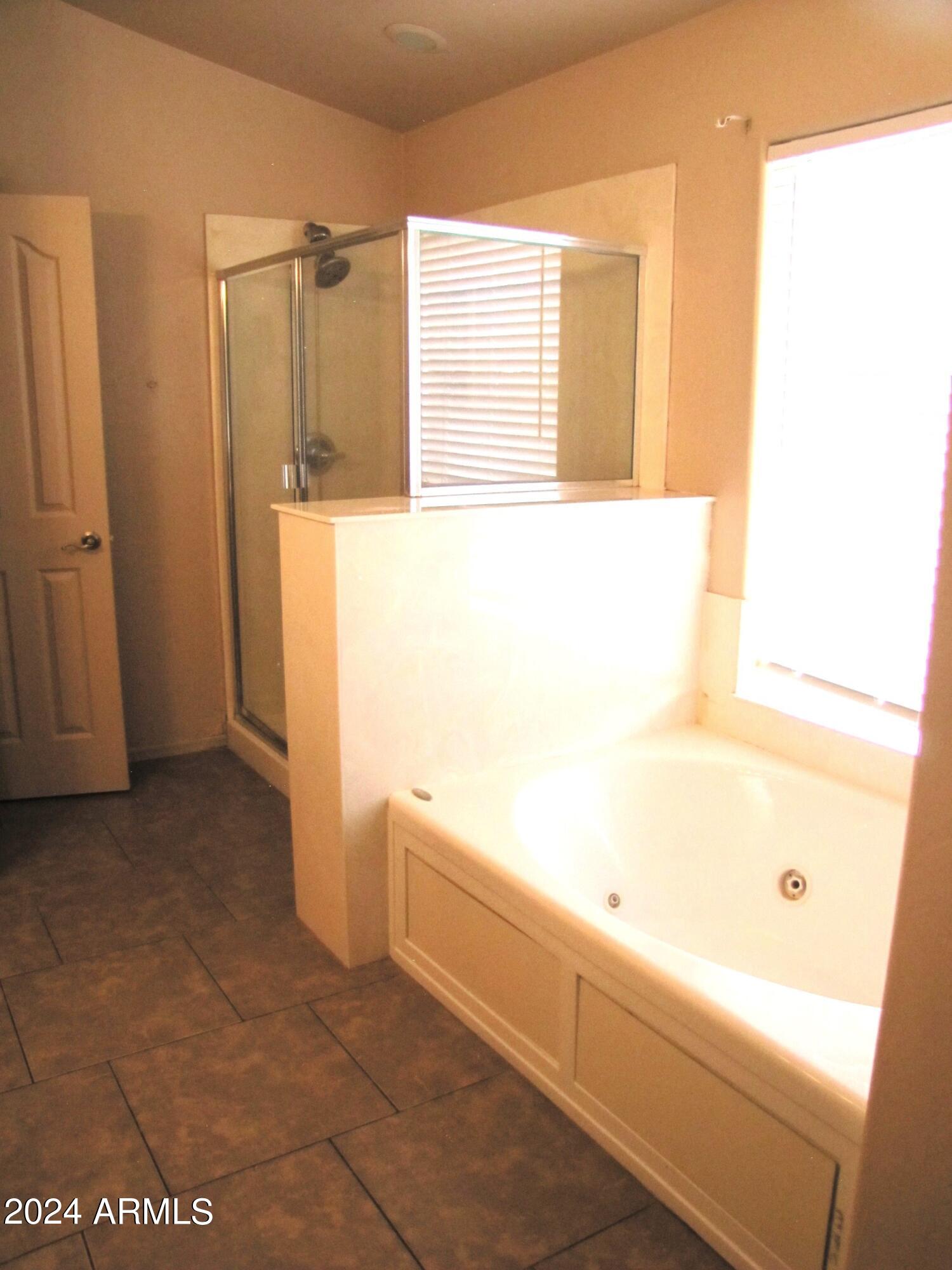 COUNTRY CLUB VILLAGE - Residential Lease