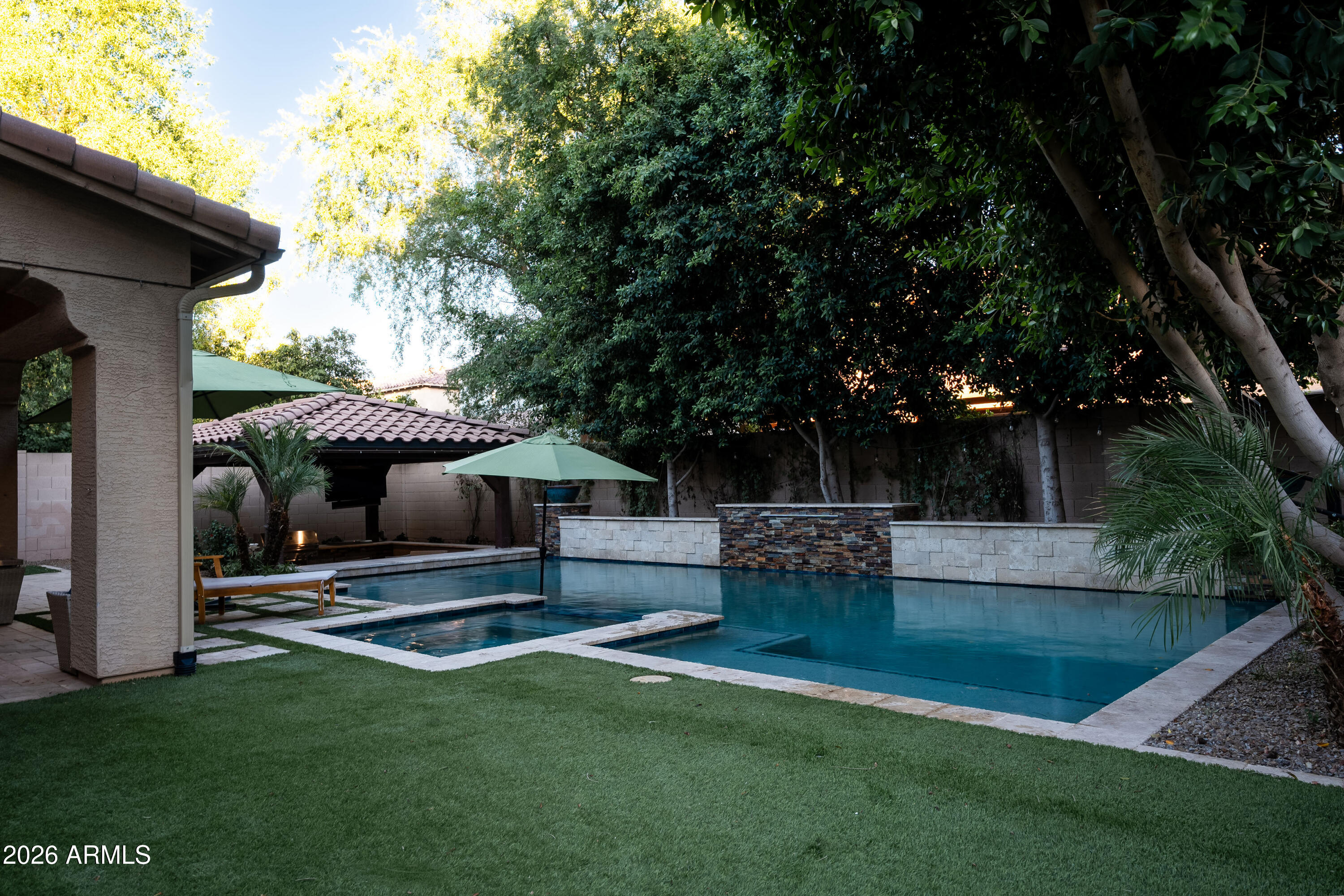 THE ISLANDS-ARTEMINA - Residential