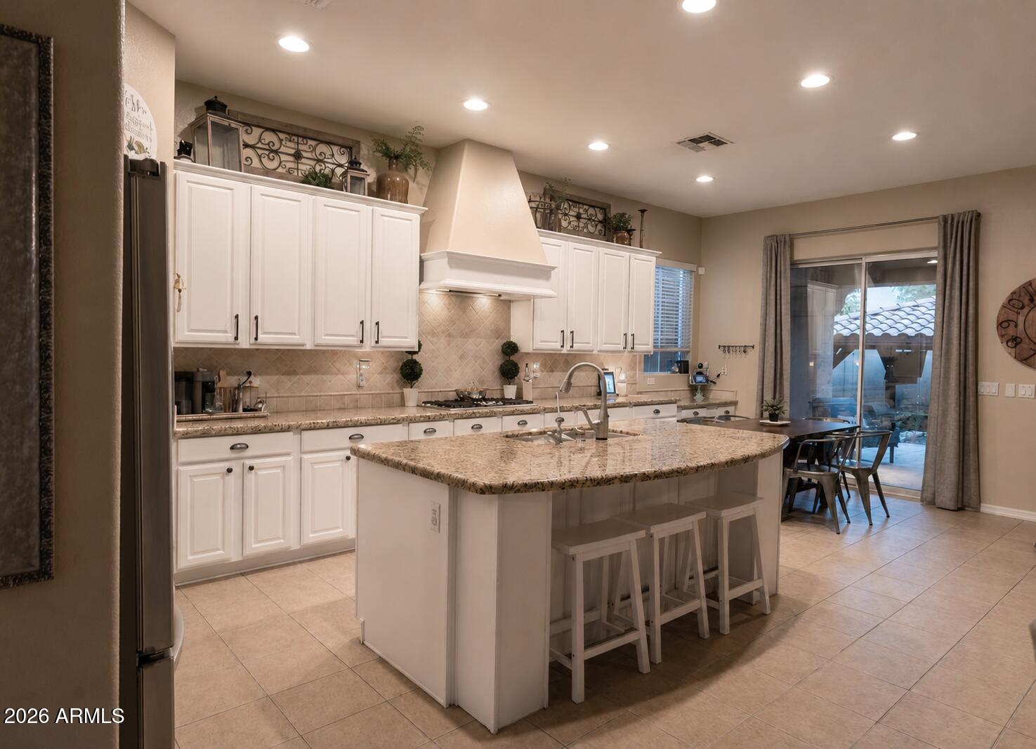 THE ISLANDS-ARTEMINA - Residential