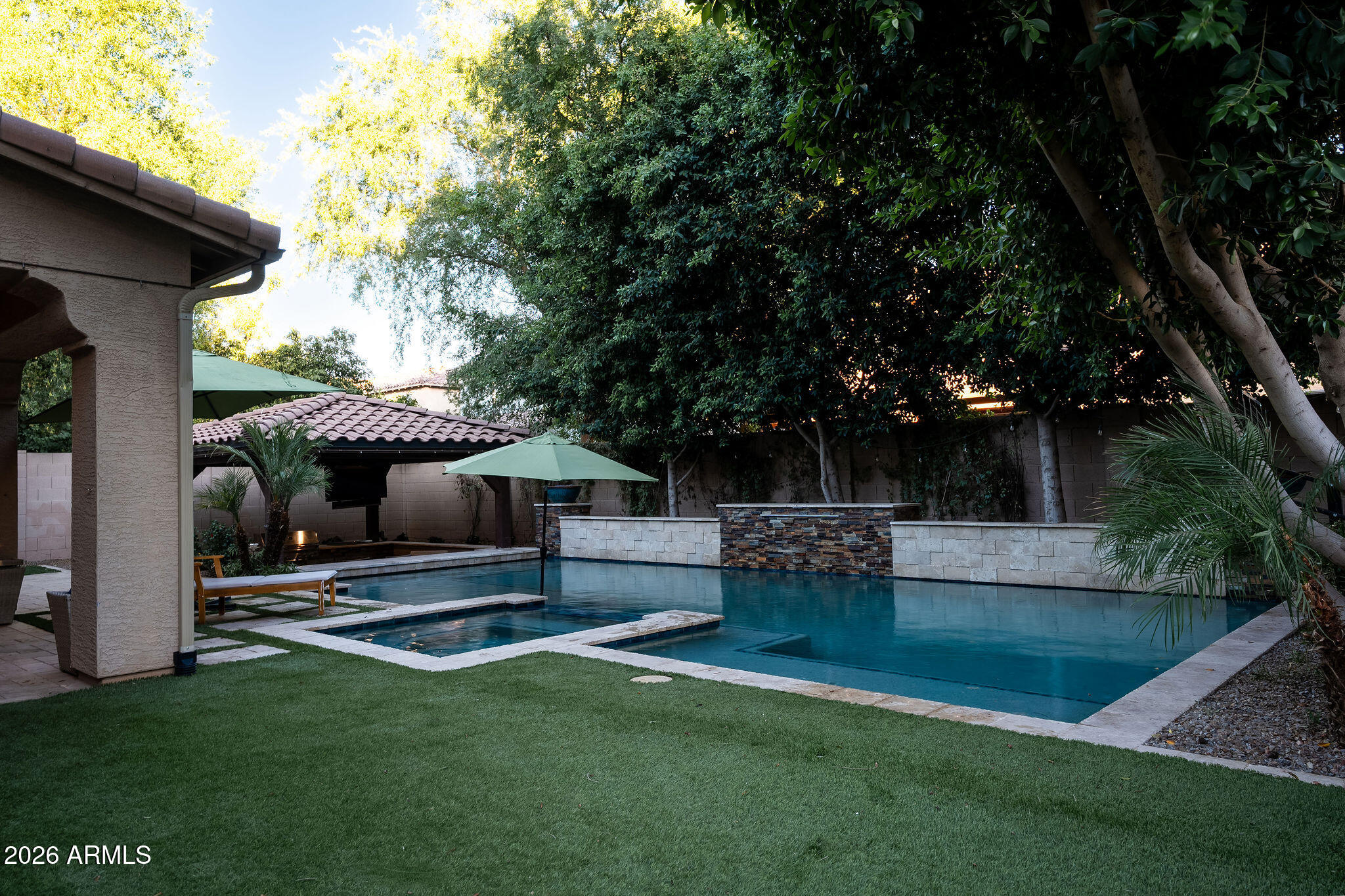 THE ISLANDS-ARTEMINA - Residential