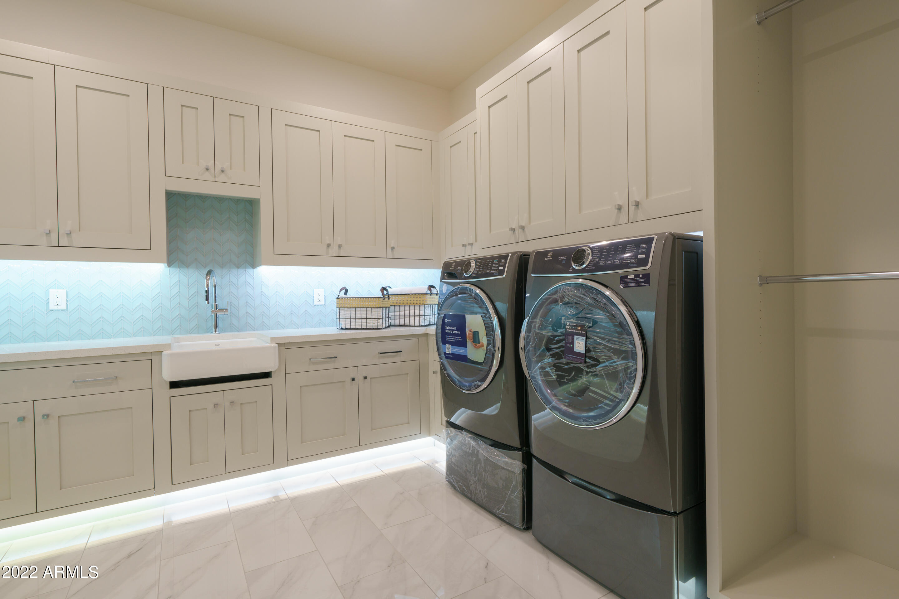 STELLAR AIRPARK ESTATES 2 AMD - Residential