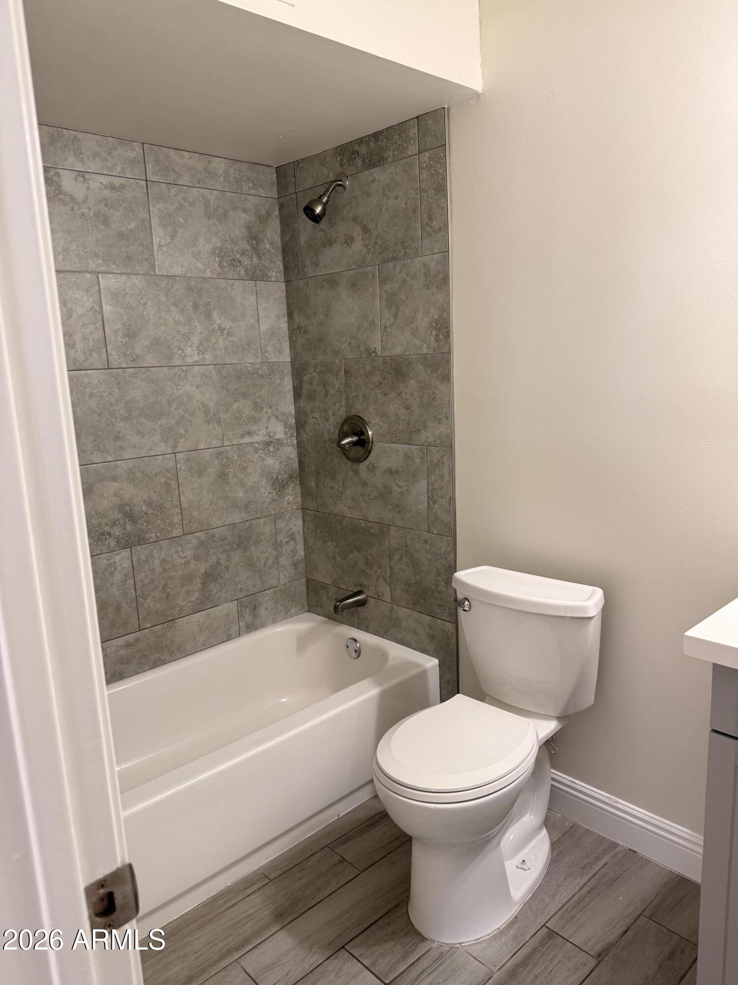 HO-HO-KAM ESTATES UNIT TWO - Residential