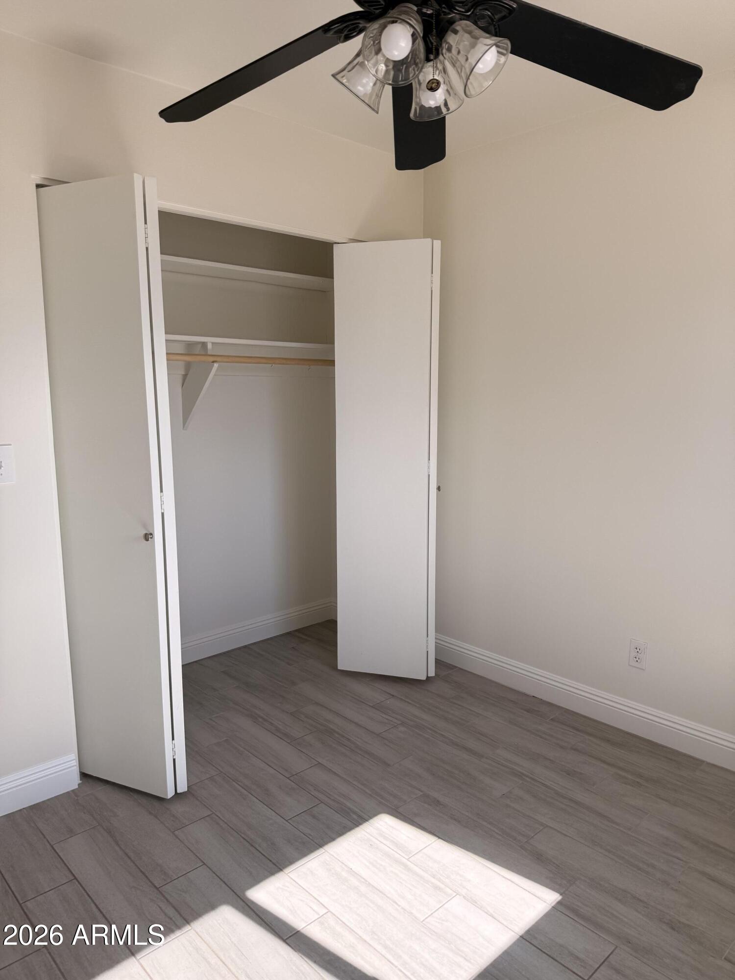 HO-HO-KAM ESTATES UNIT TWO - Residential