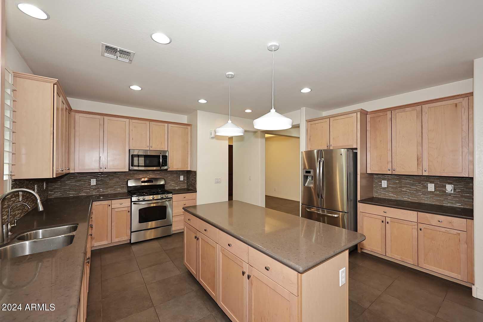 LAKEVIEW TRAILS NORTH AT MORRISON RANCH - Residential Lease
