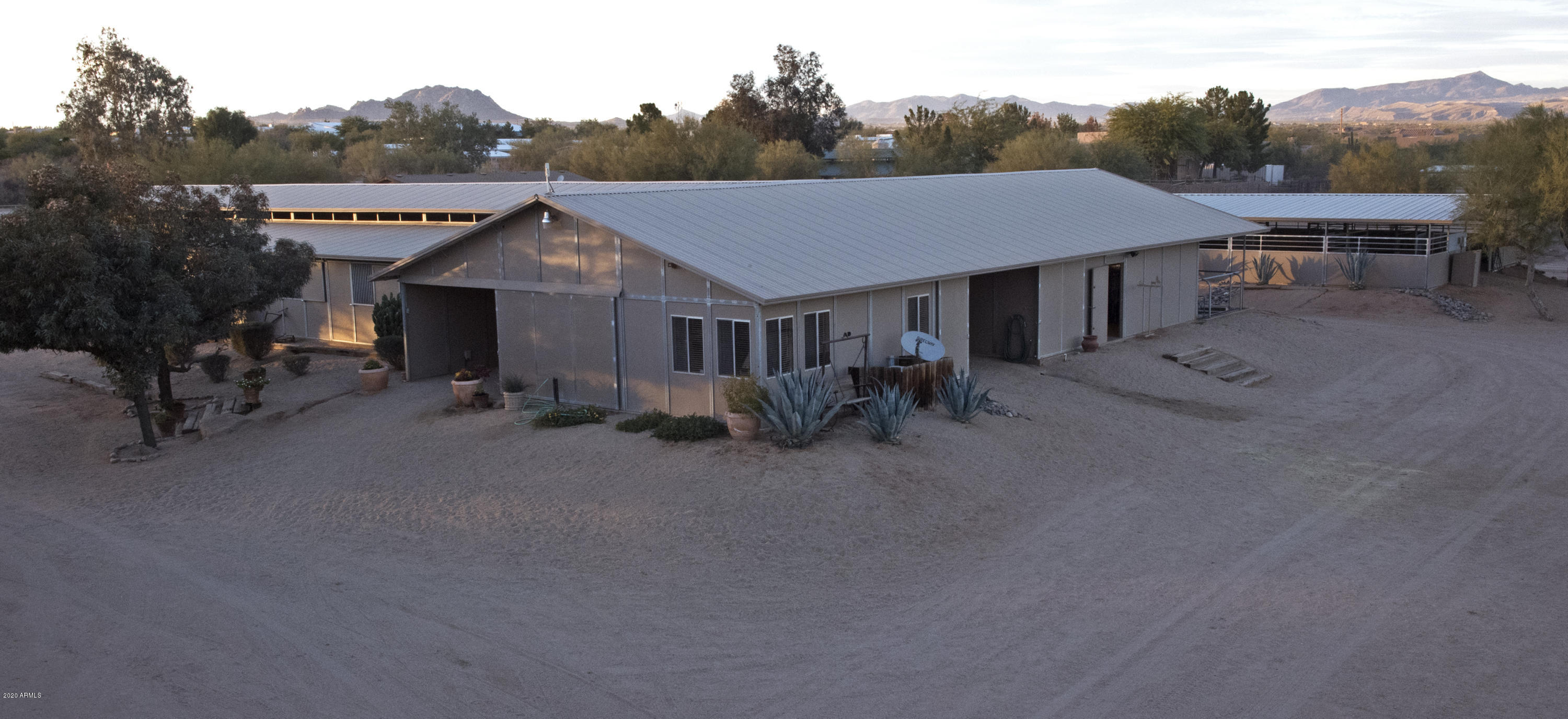 Almosta Ranch / Metes & Bounds - Residential