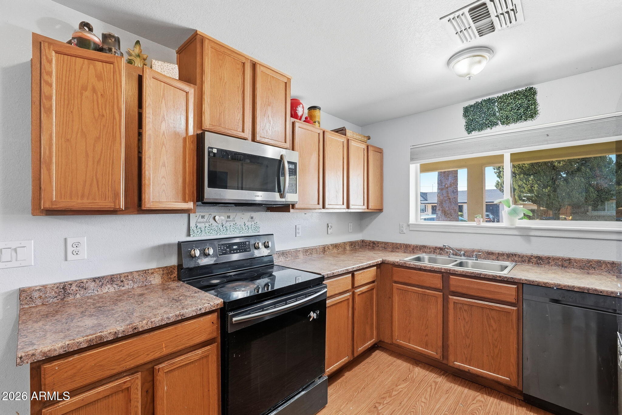 ESQUIRE TERRACE 2 - Residential