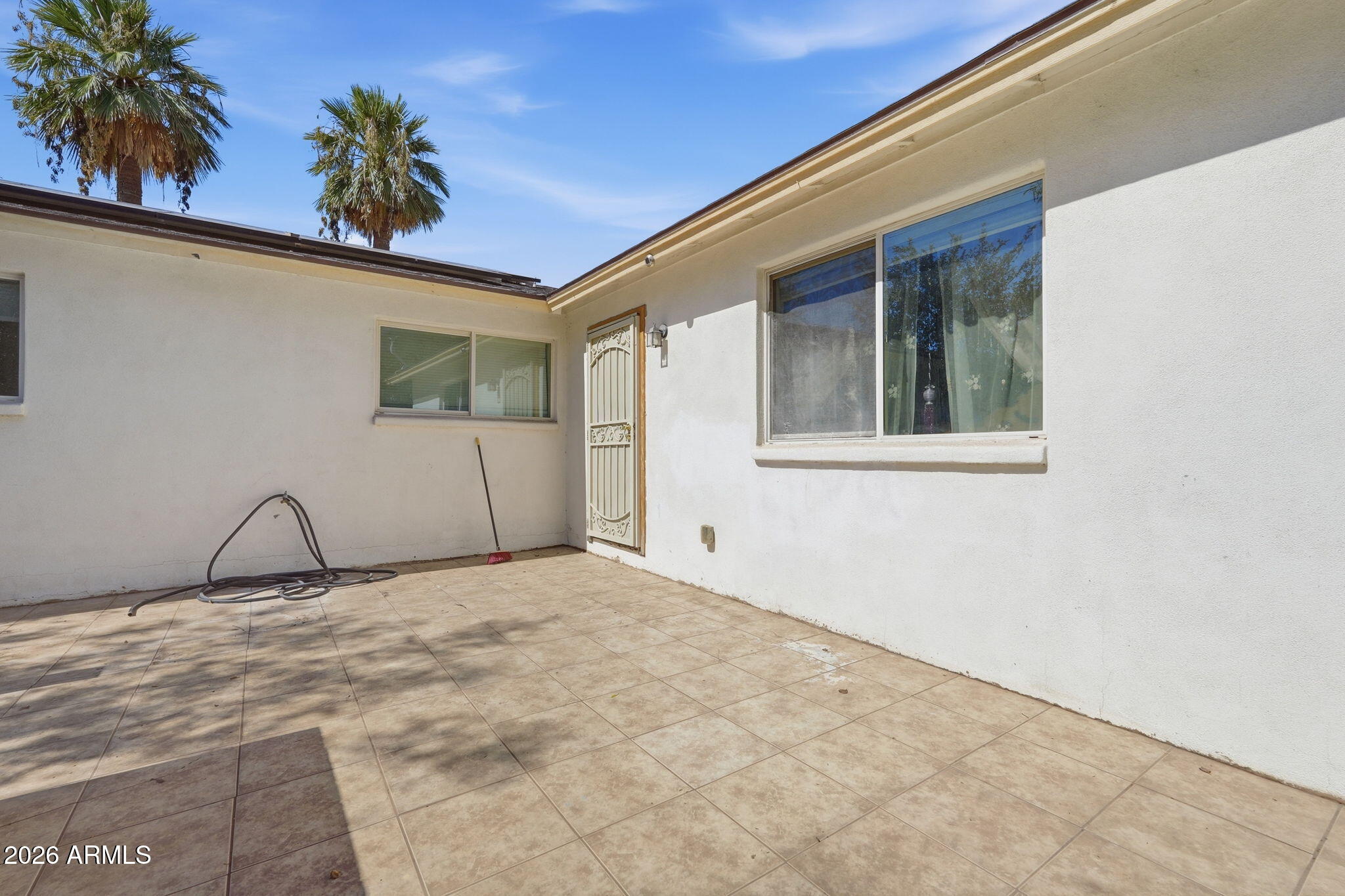 ESQUIRE TERRACE 2 - Residential