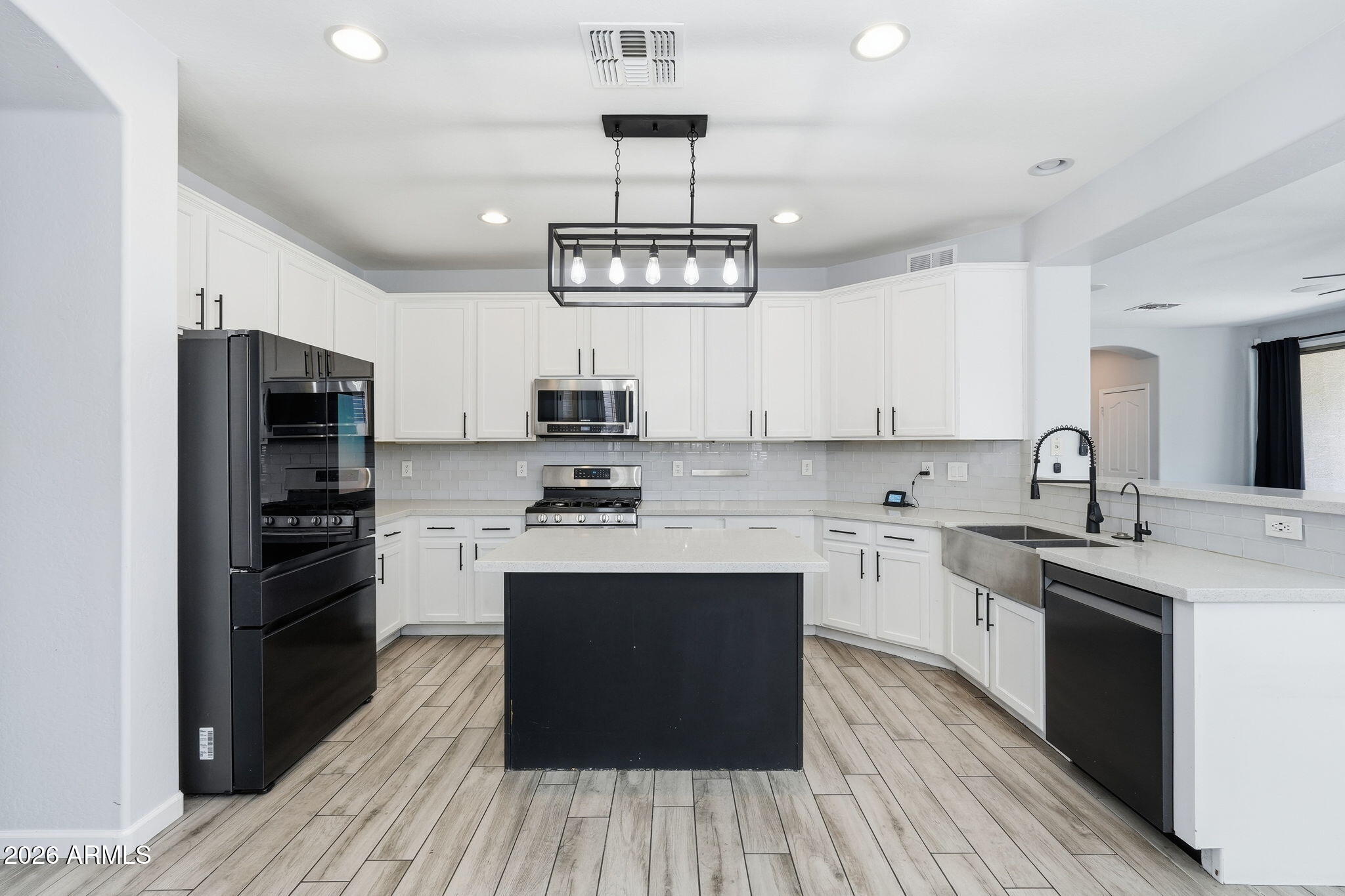DONATELA 1 - Residential Lease